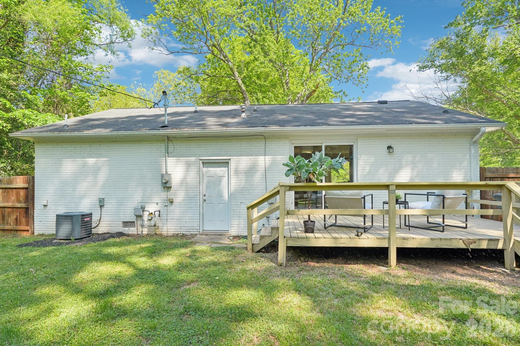 Country Club Heights - Residential