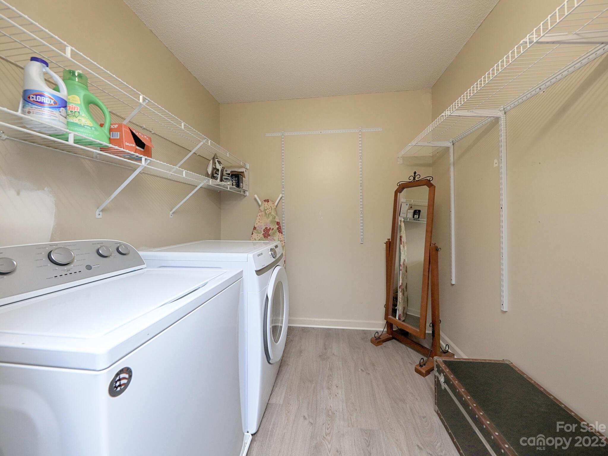 Mills Pond - Residential