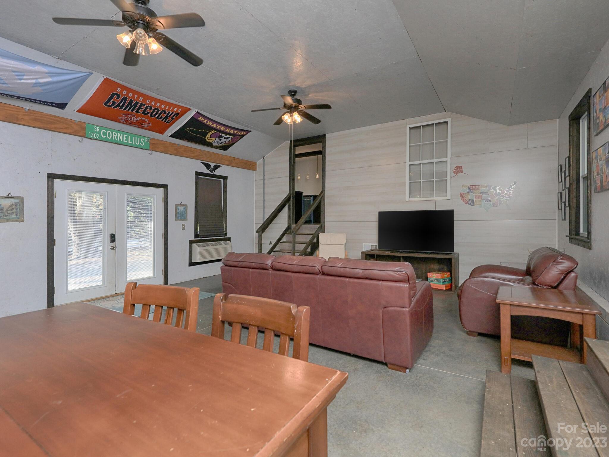 Mills Pond - Residential