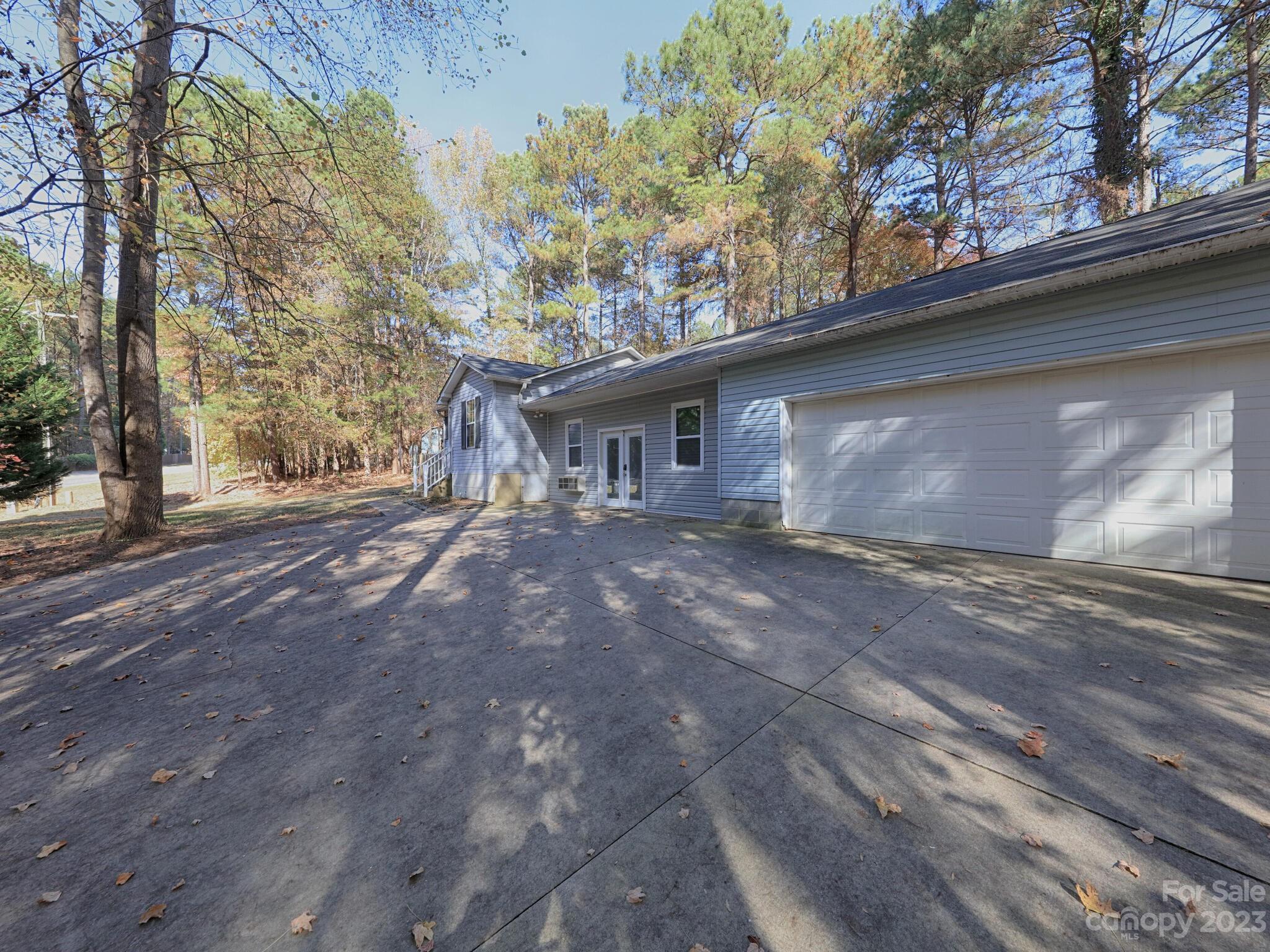 Mills Pond - Residential