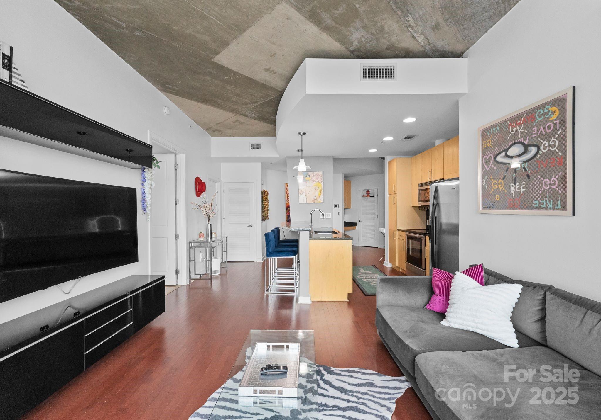 Avenue Condominiums - Residential