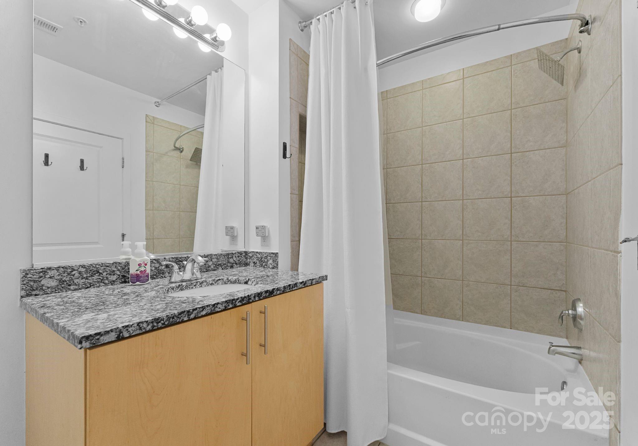 Avenue Condominiums - Residential