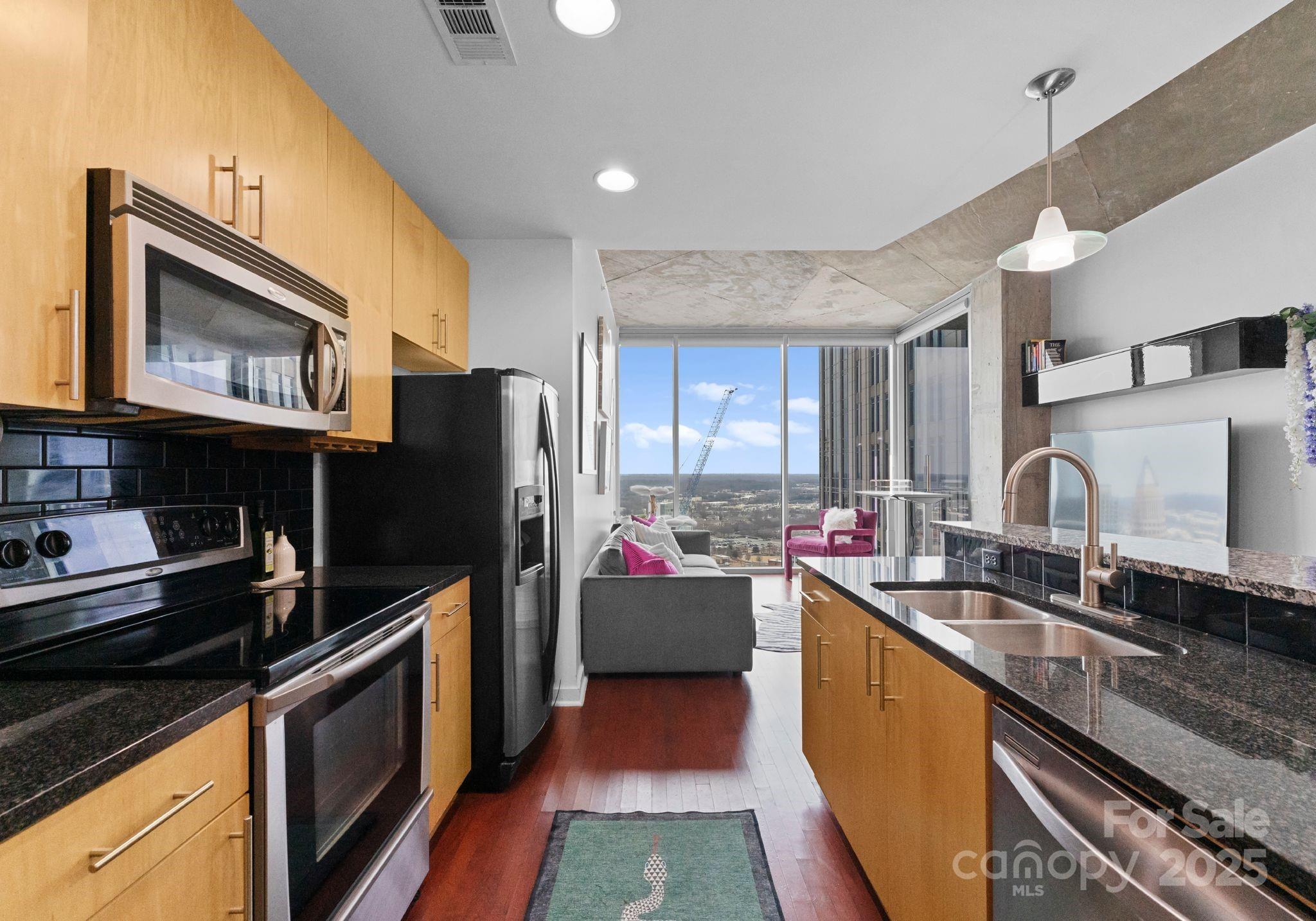 Avenue Condominiums - Residential