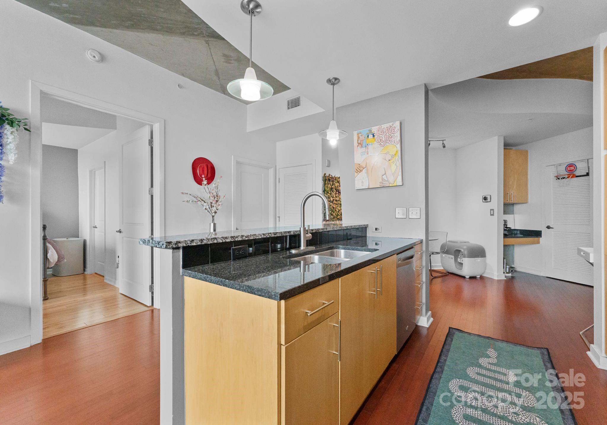 Avenue Condominiums - Residential