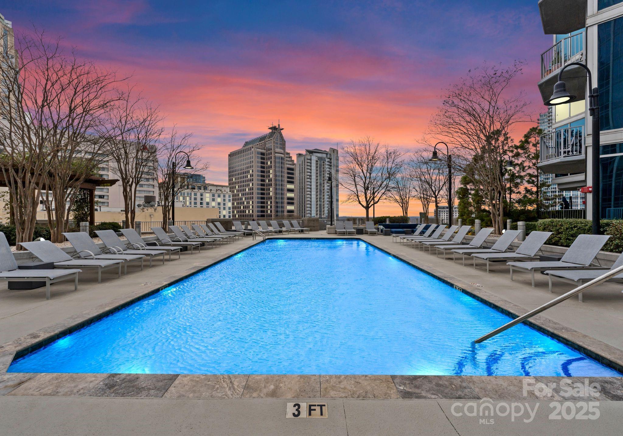 Avenue Condominiums - Residential