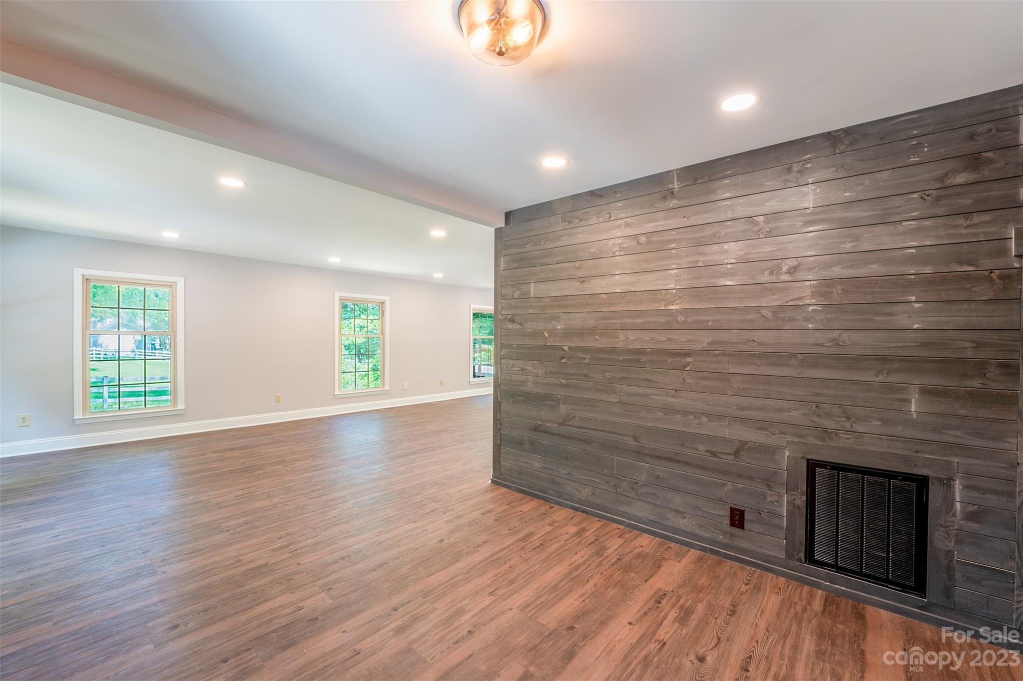 Black Horse Run - Residential