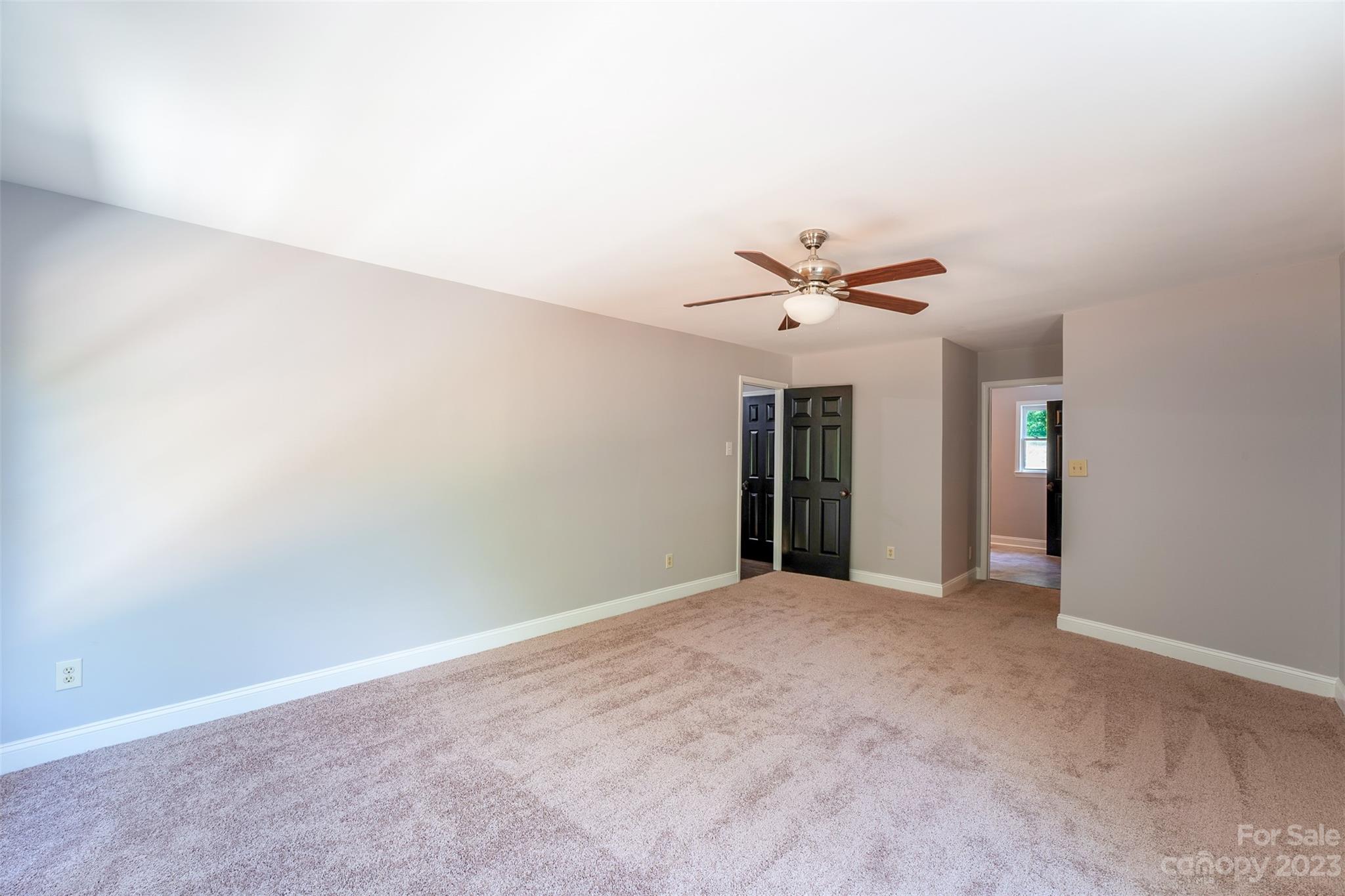 Black Horse Run - Residential