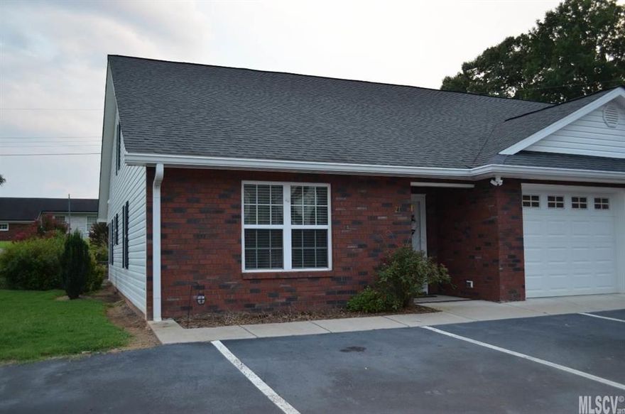 Stunning home with all the extras. Hardwood floors, open floor plan, kitchen with granite counter tops and stainless steel appliances. Owner's suite with granite countertops, dual vanity. Great covered patio, one car garage and terrific location.