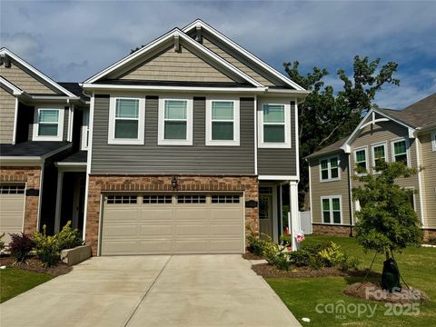 12301 Gambrell Drive Charlotte NC 28278