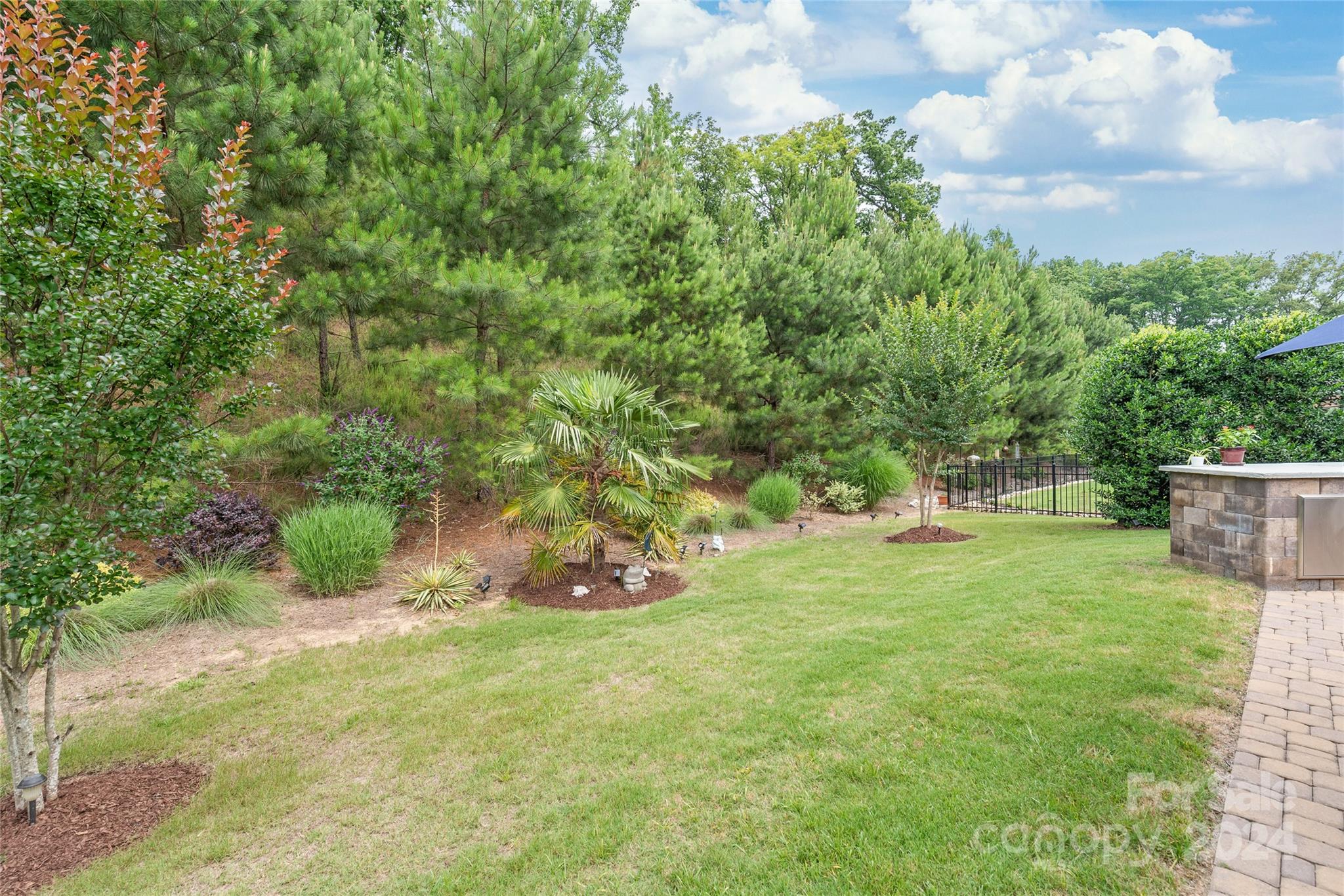 Tree Tops - Residential