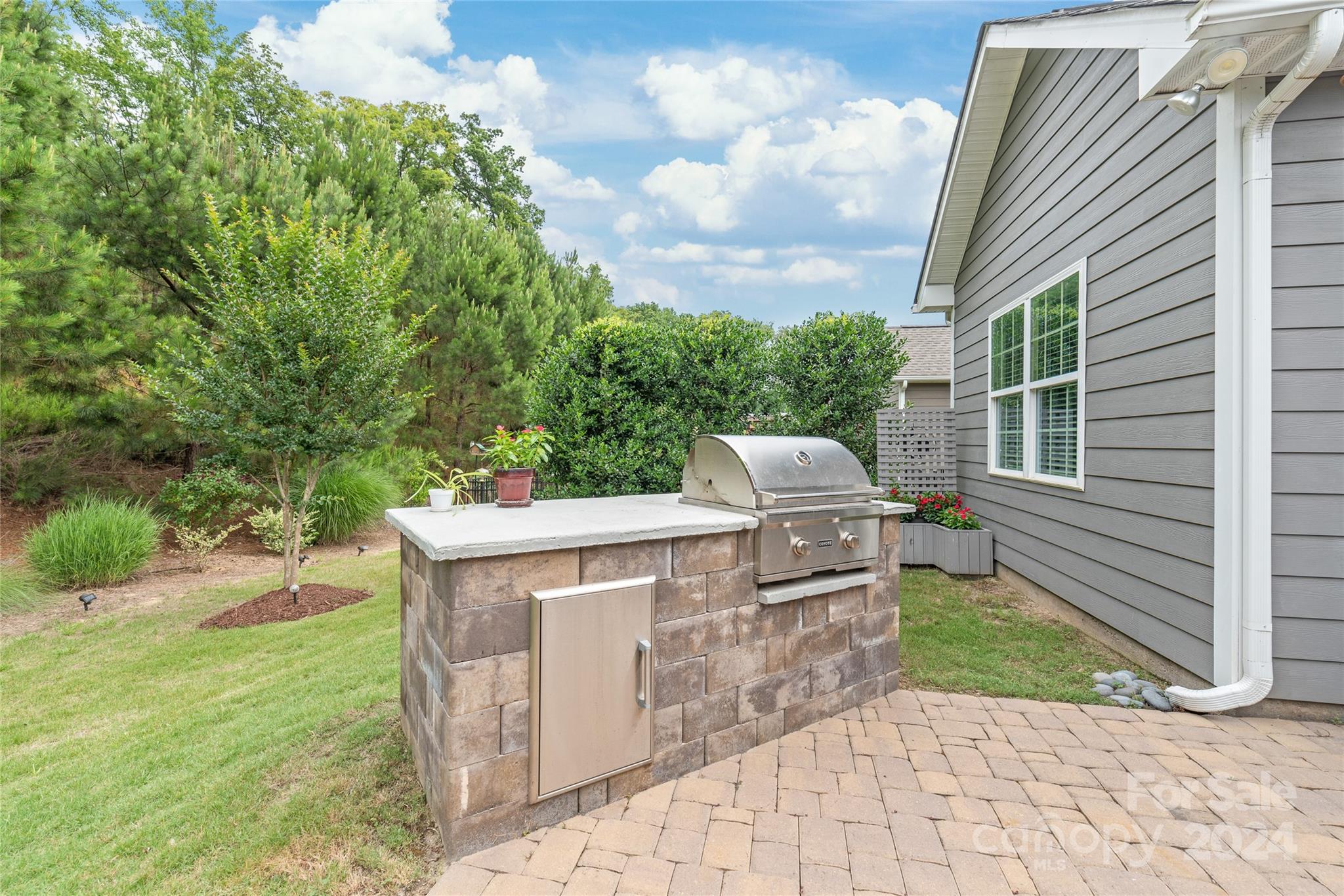 Tree Tops - Residential