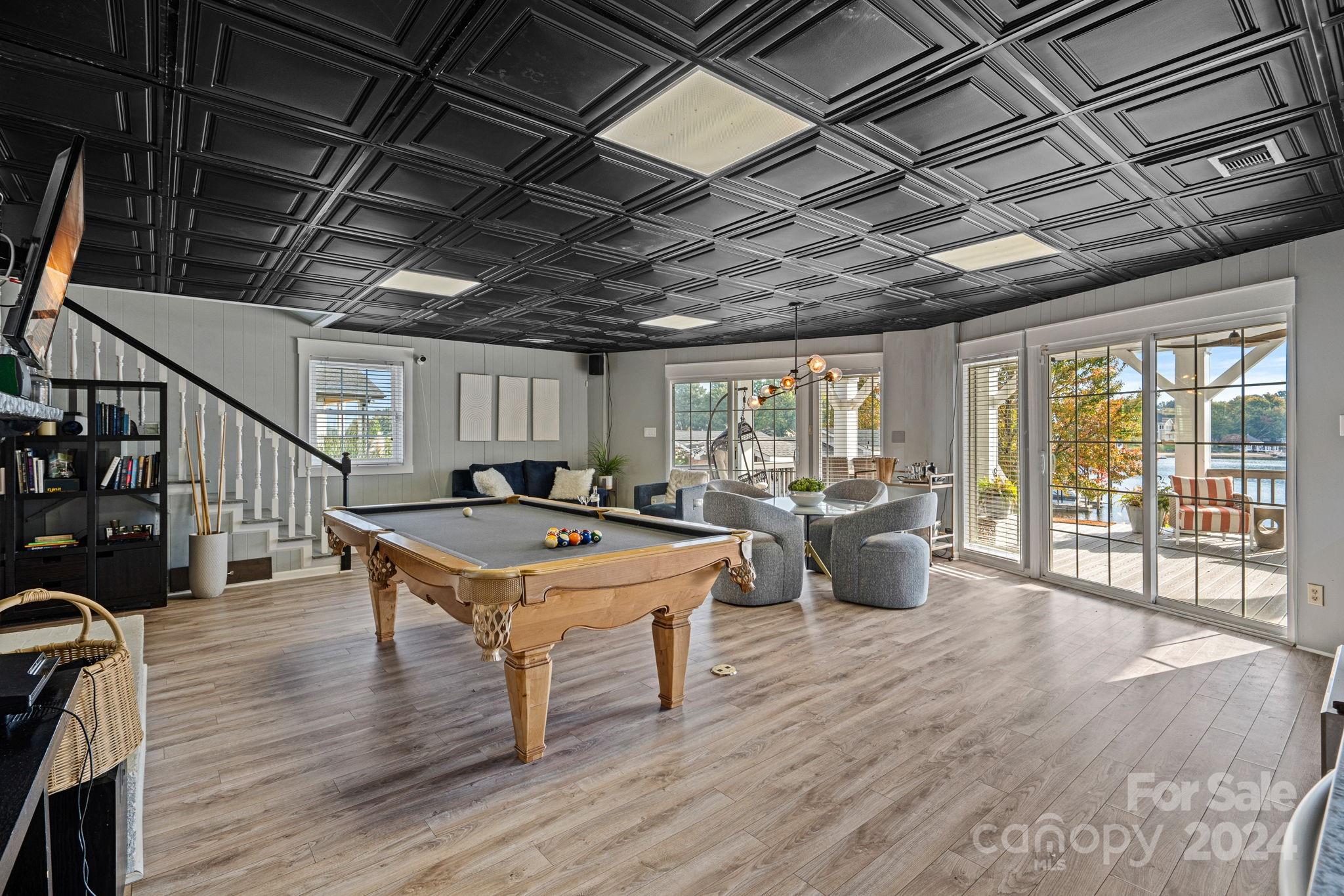 Country Club Shores - Residential