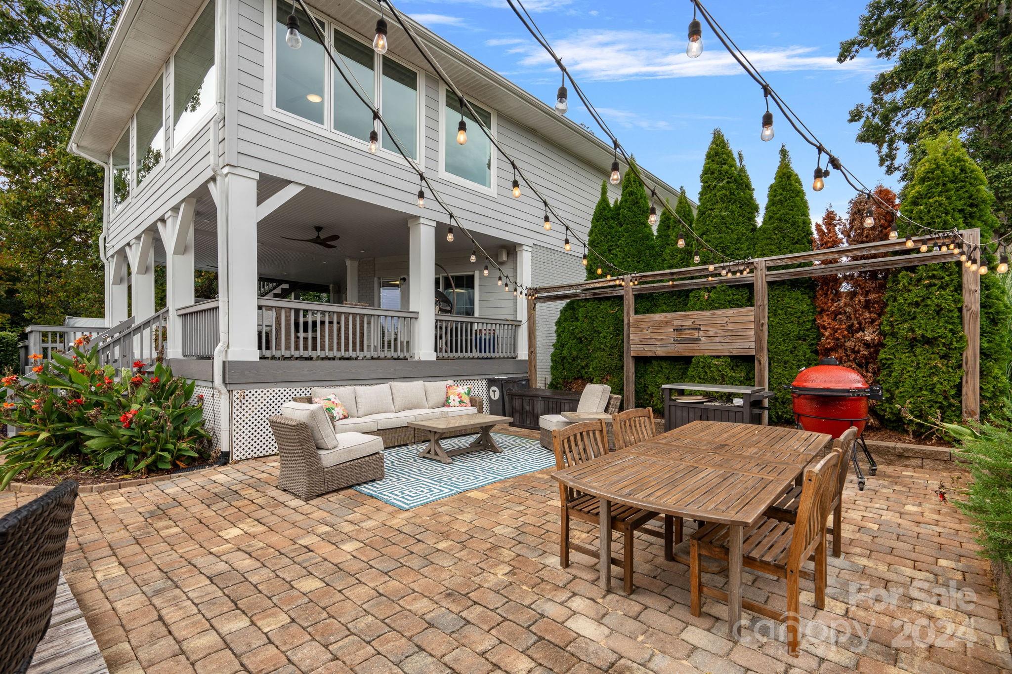 Country Club Shores - Residential