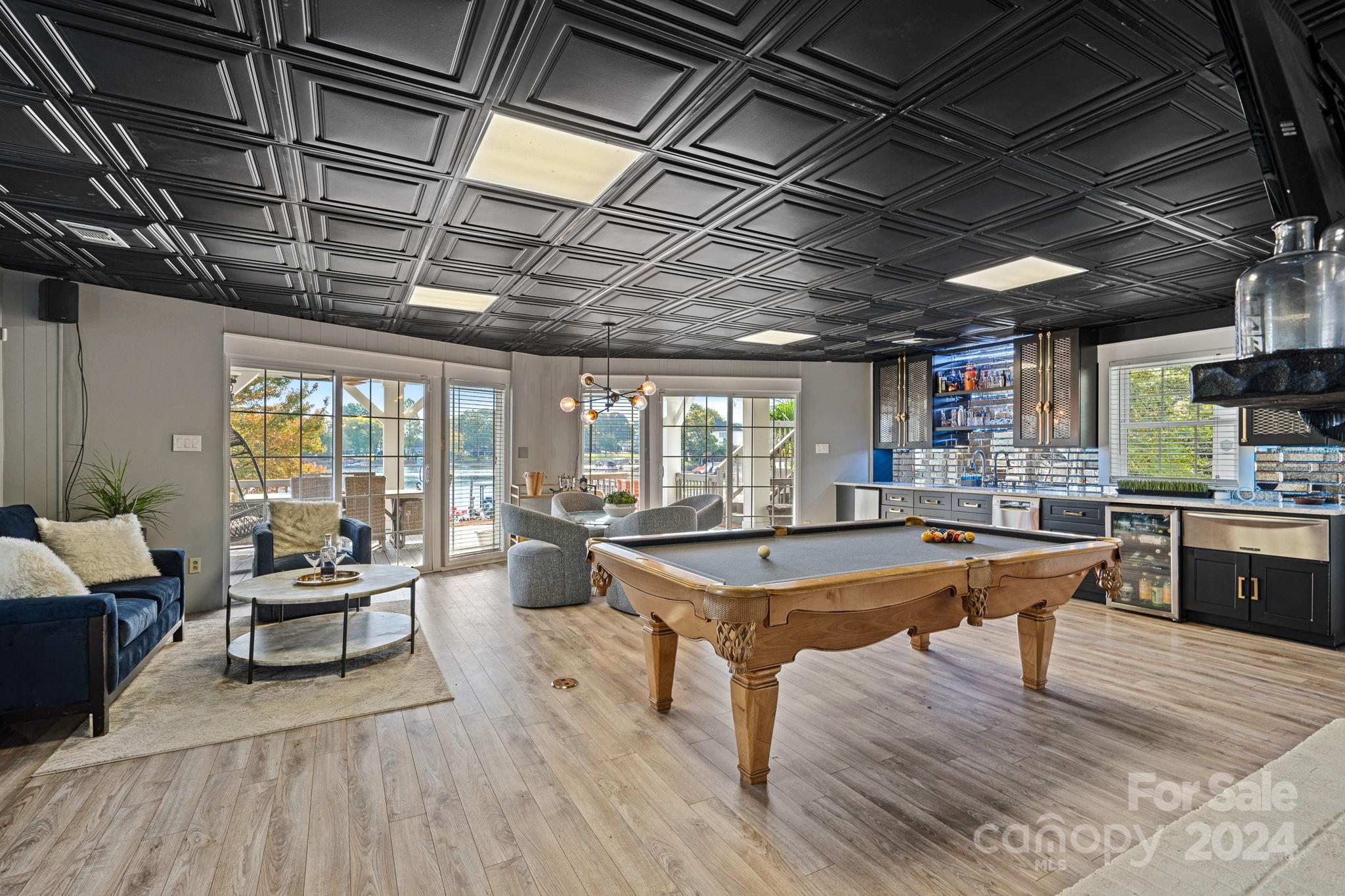 Country Club Shores - Residential