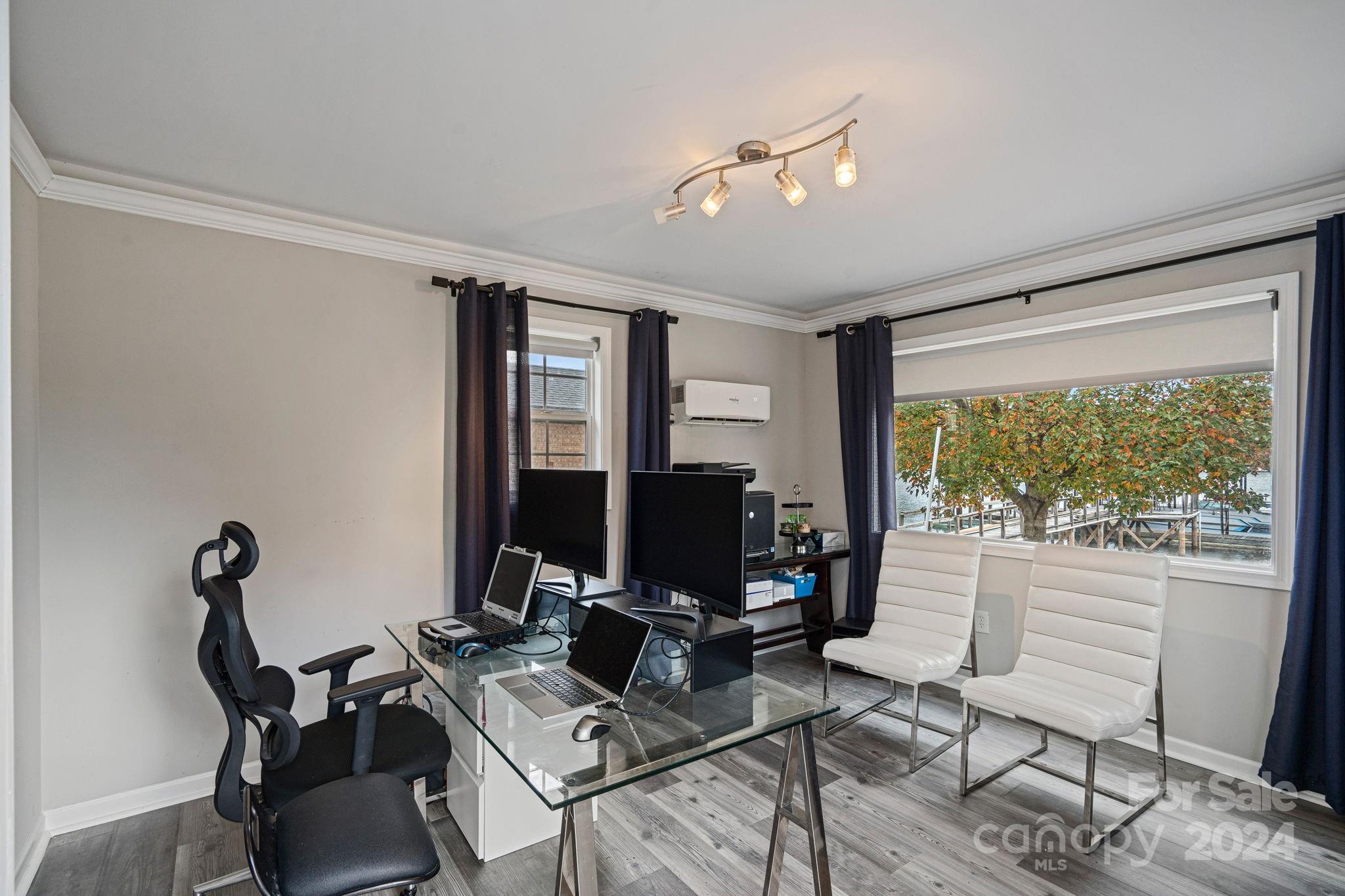 Country Club Shores - Residential