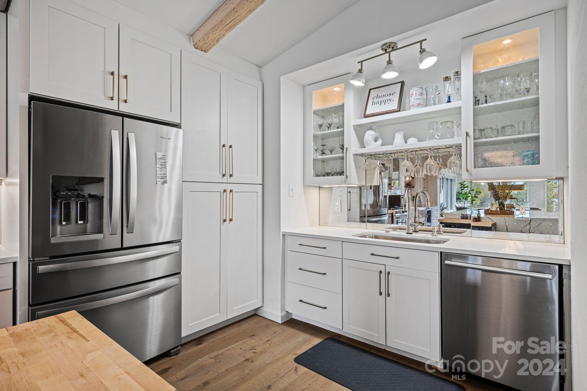 Country Club Shores - Residential