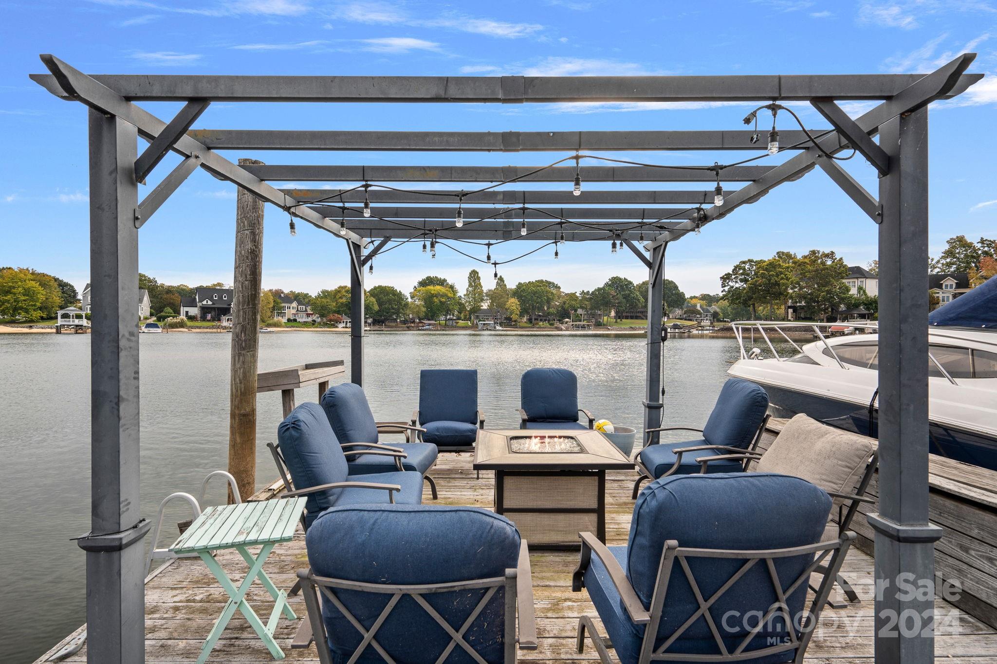 Country Club Shores - Residential