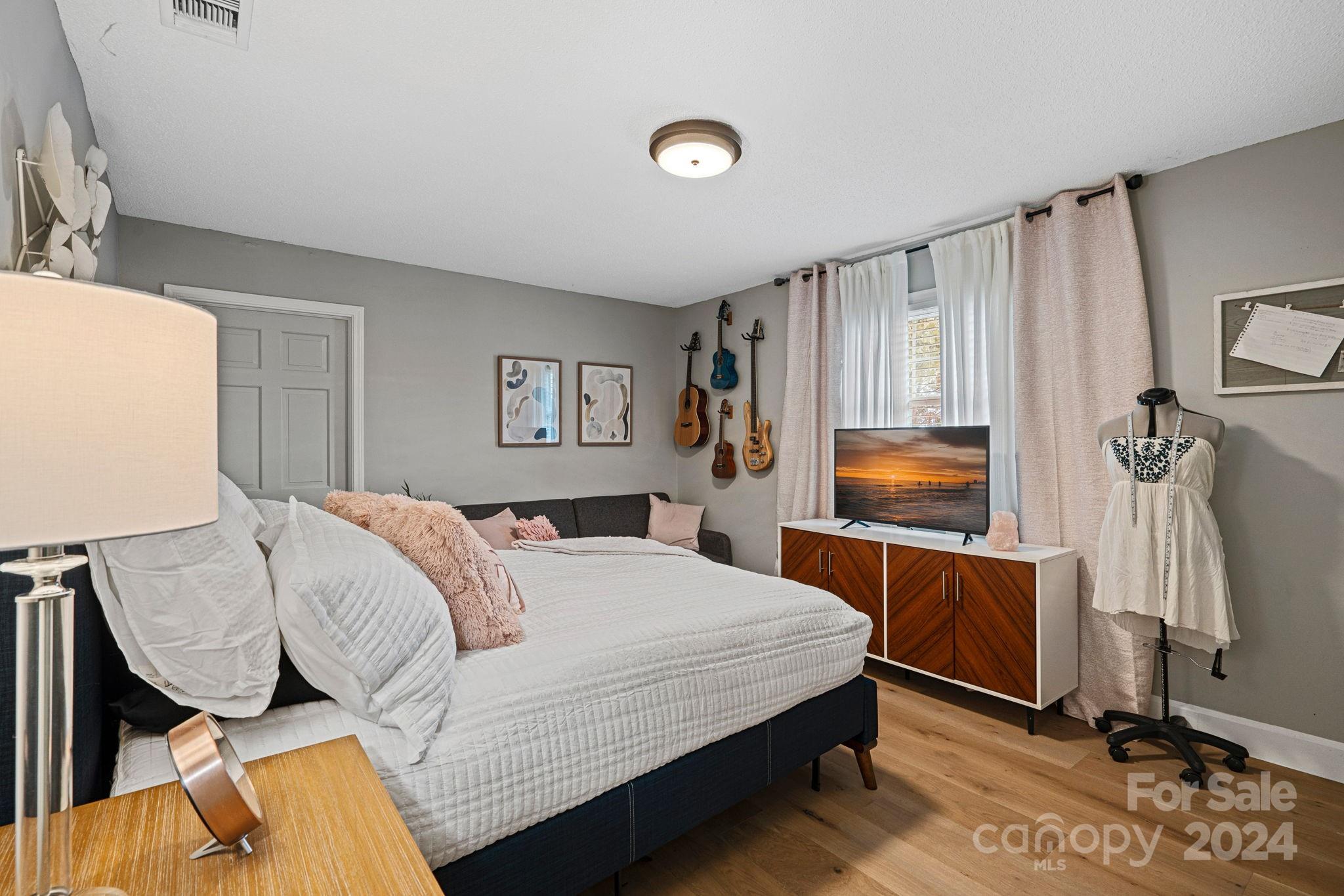 Country Club Shores - Residential