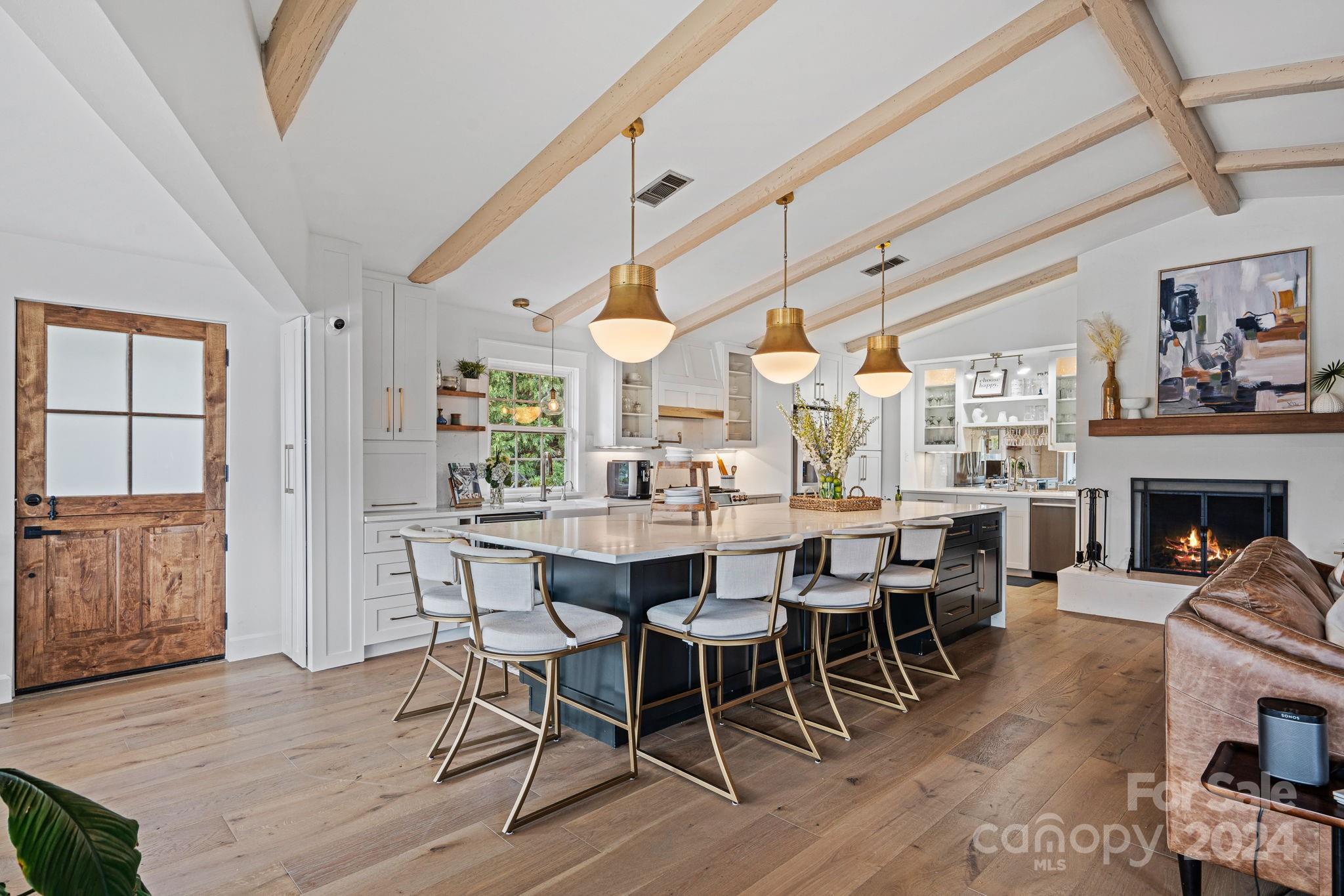 Country Club Shores - Residential