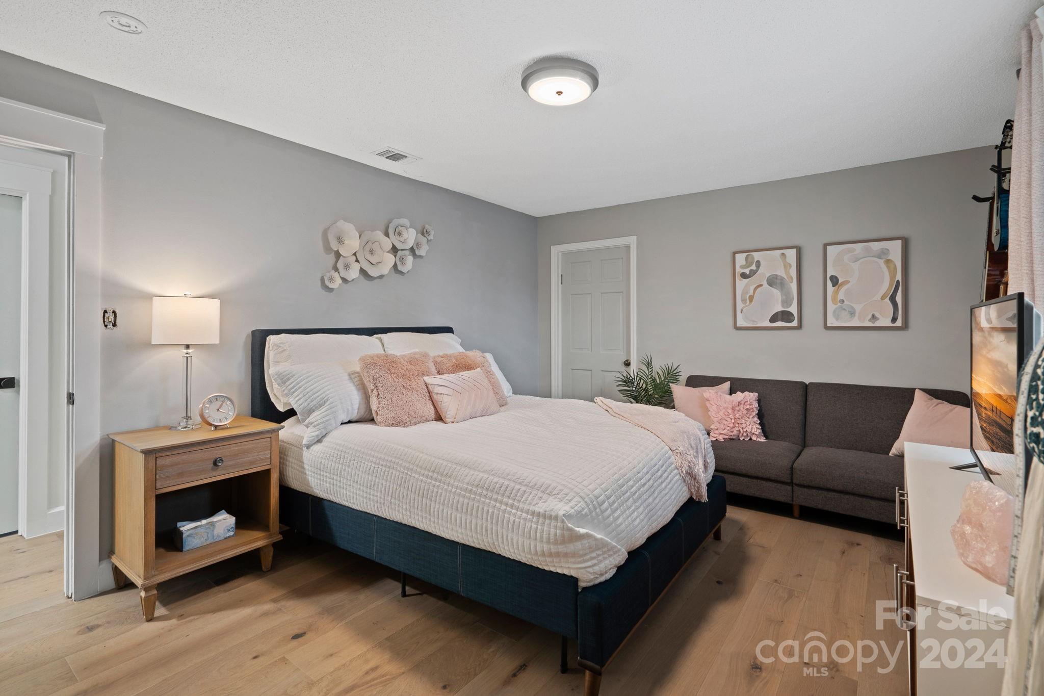 Country Club Shores - Residential