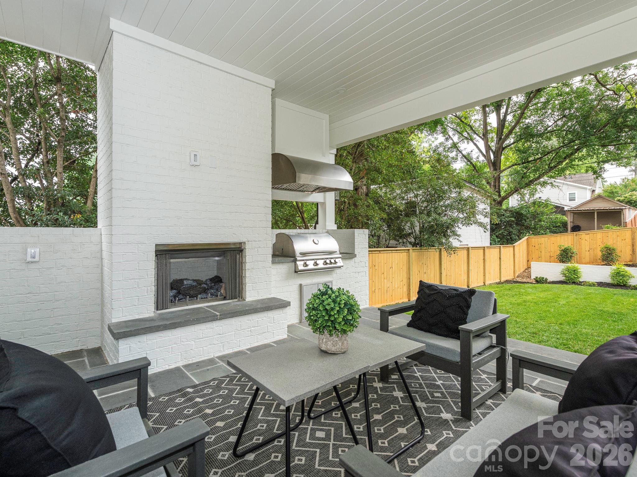 2510 Chesterfield Avenue