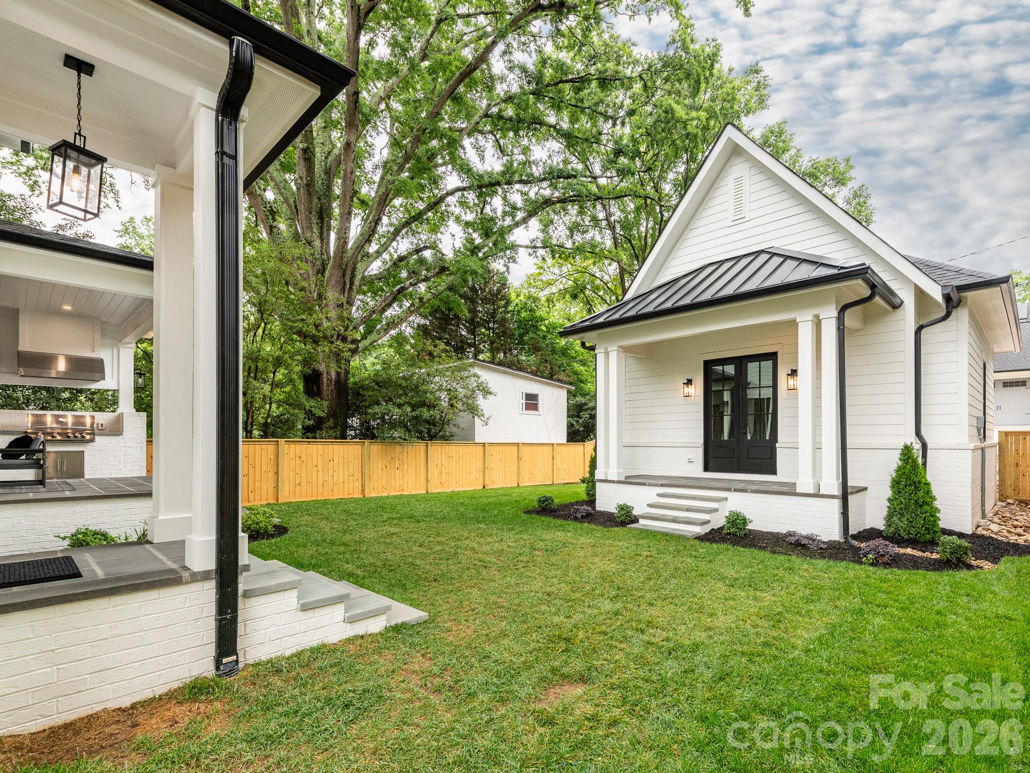 2510 Chesterfield Avenue