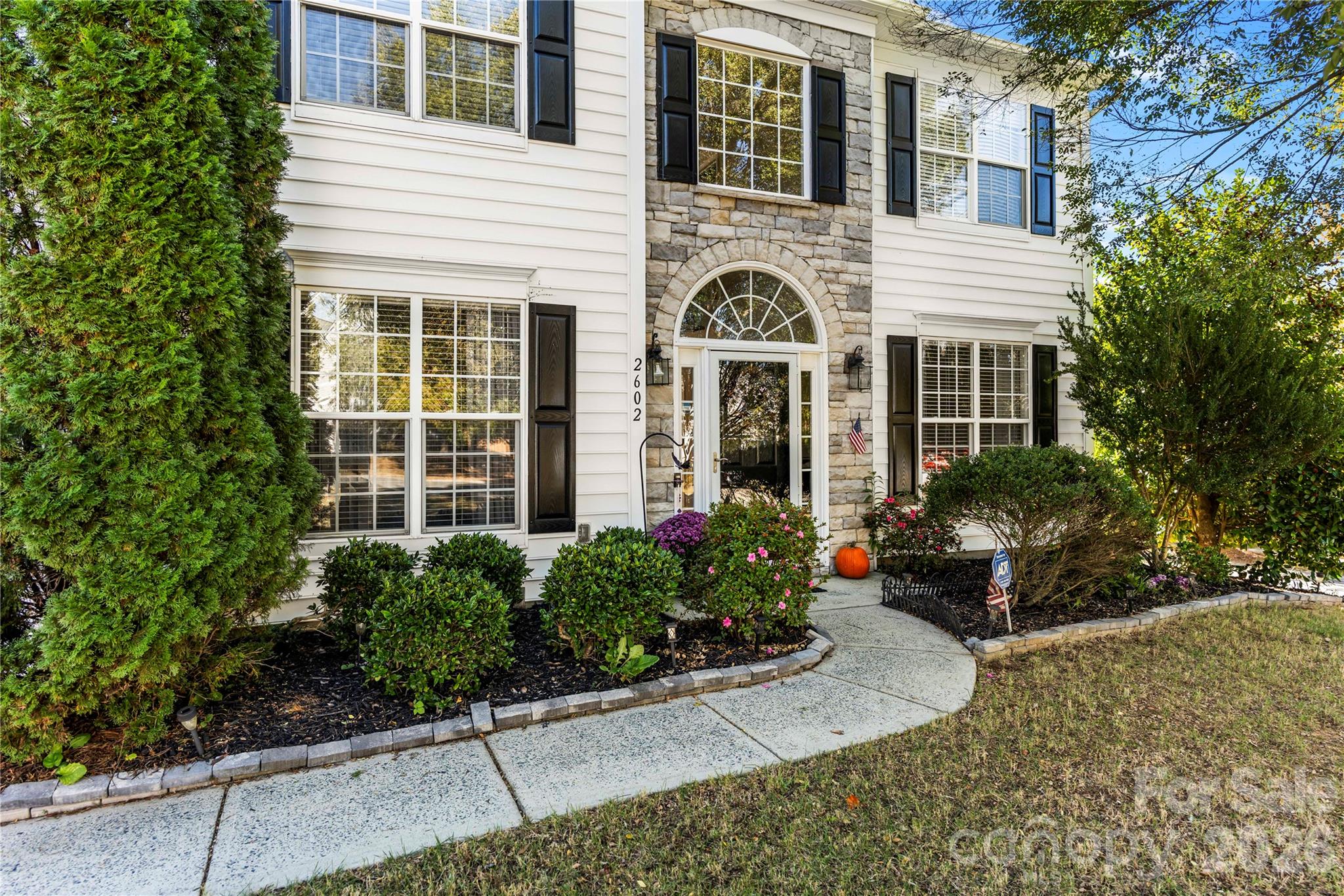 2602 Mullis Lane