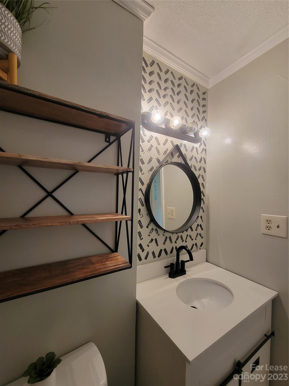 Oakwood - Residential Lease