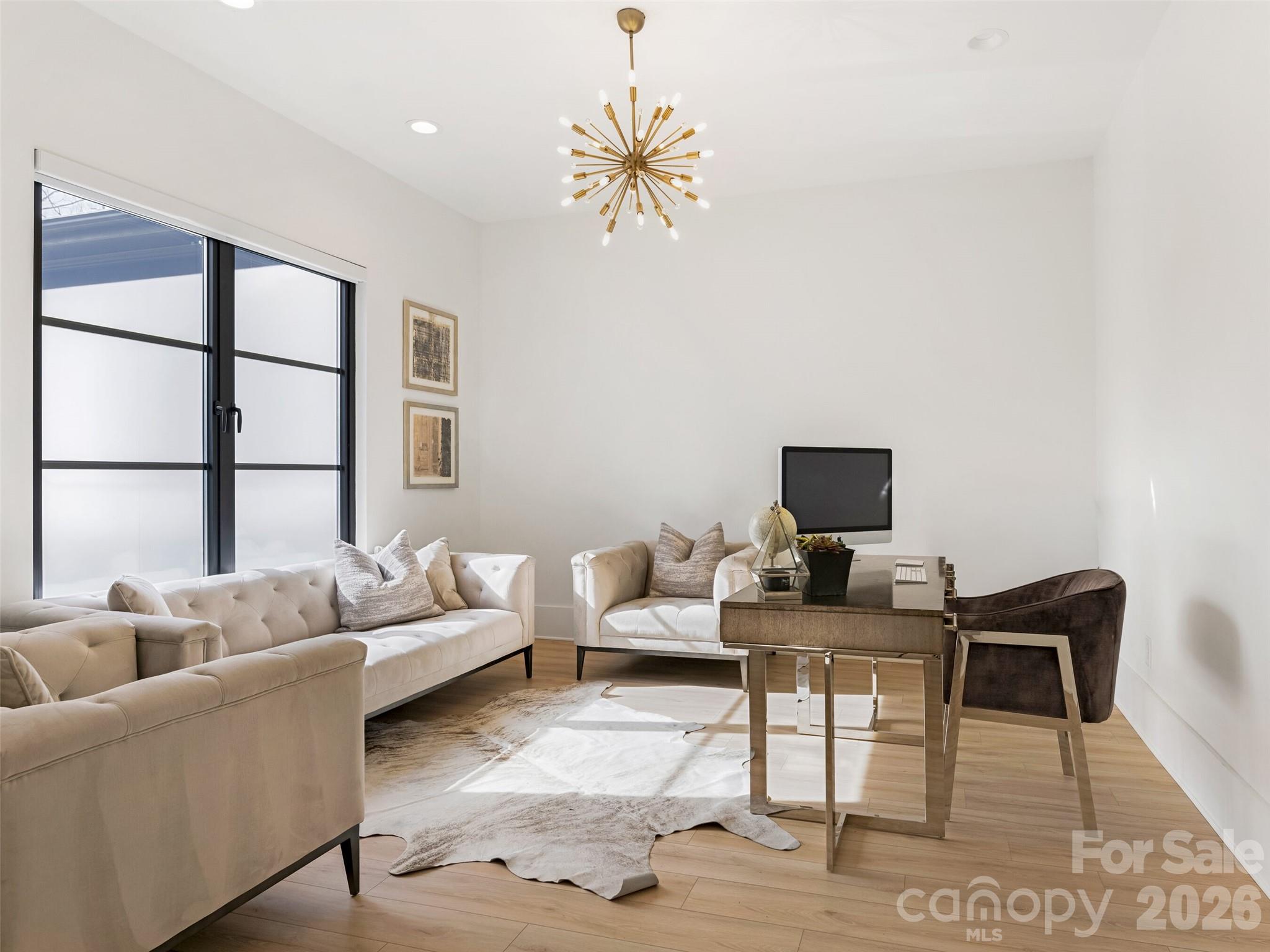 6017 Oxfordshire Road