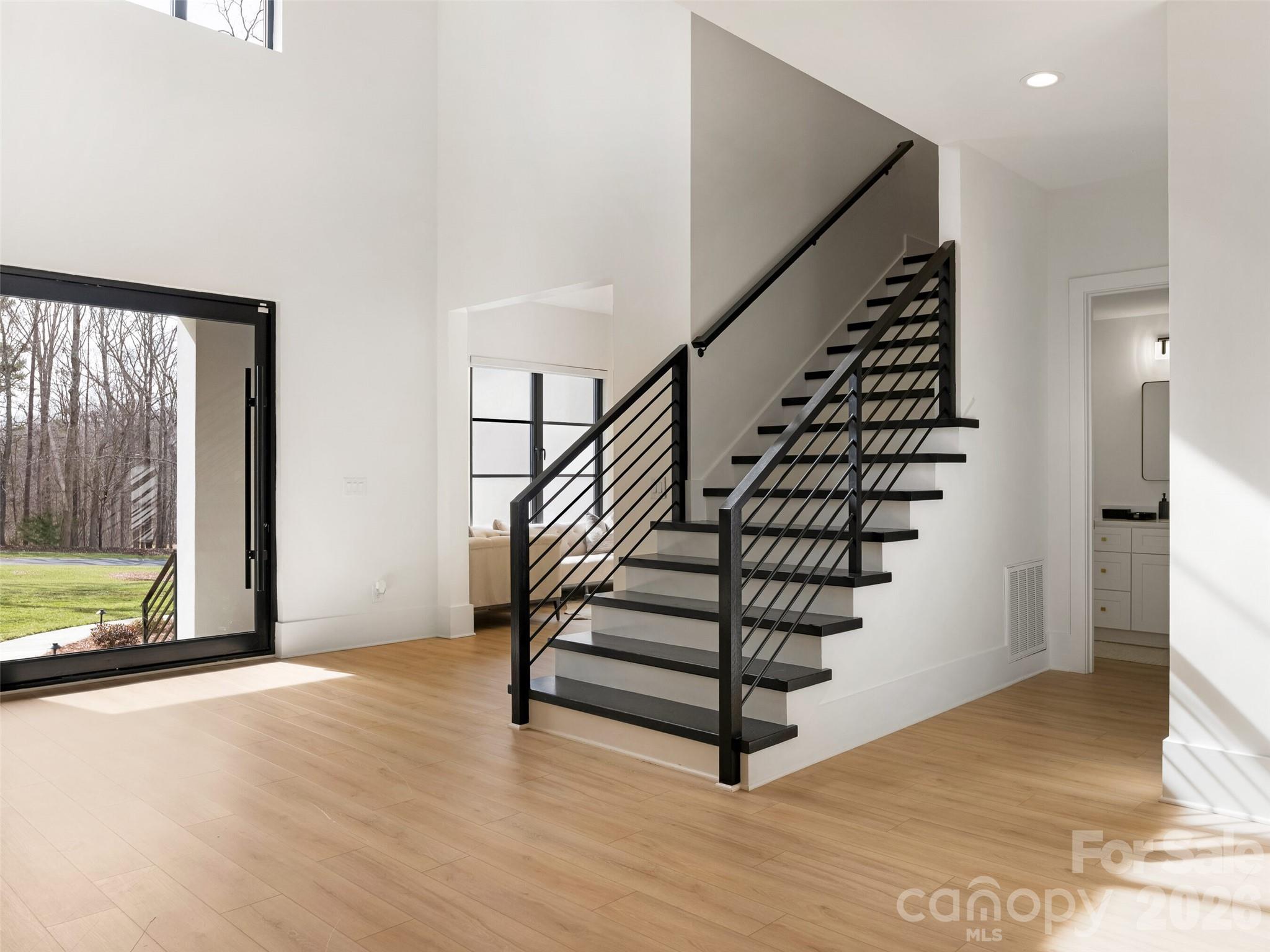 6017 Oxfordshire Road