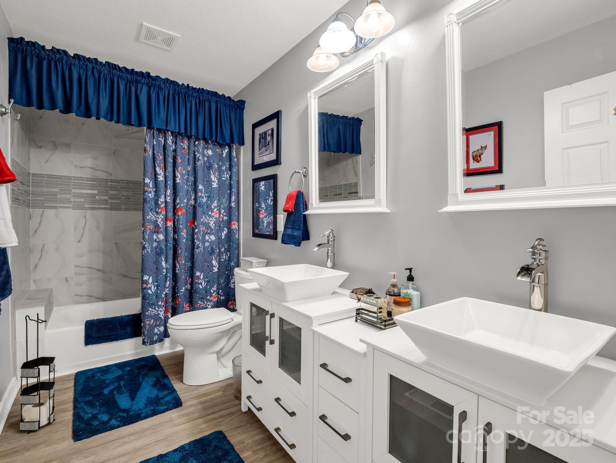 Rumbling Bald On Lake Lure - Residential