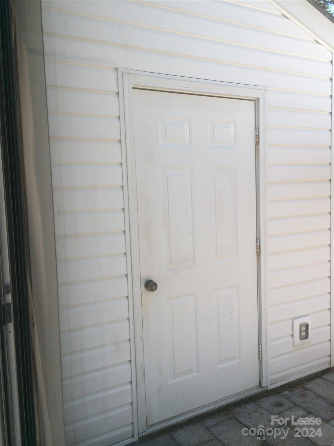 Maplecrest - Residential Lease