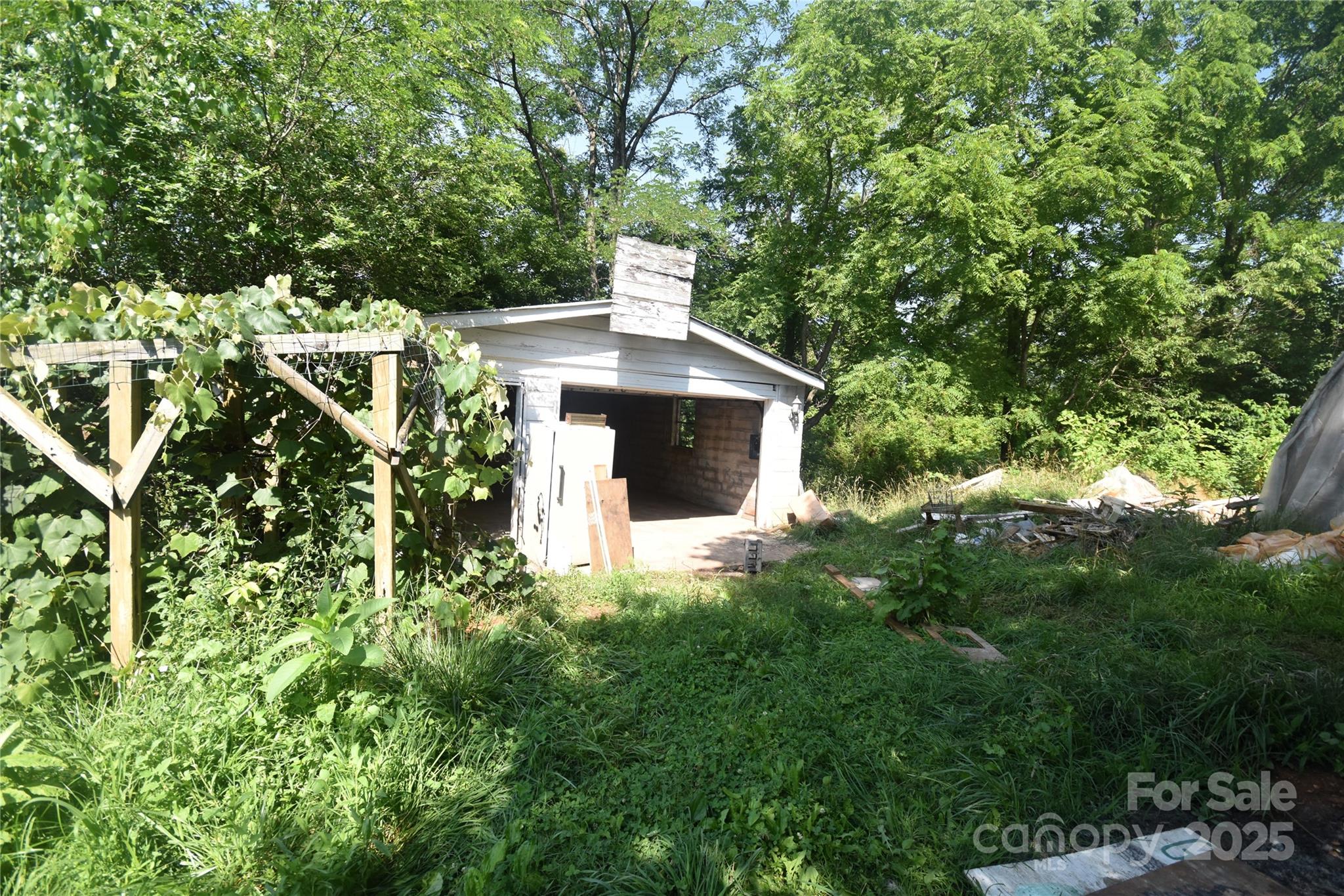 161 Pandora Circle