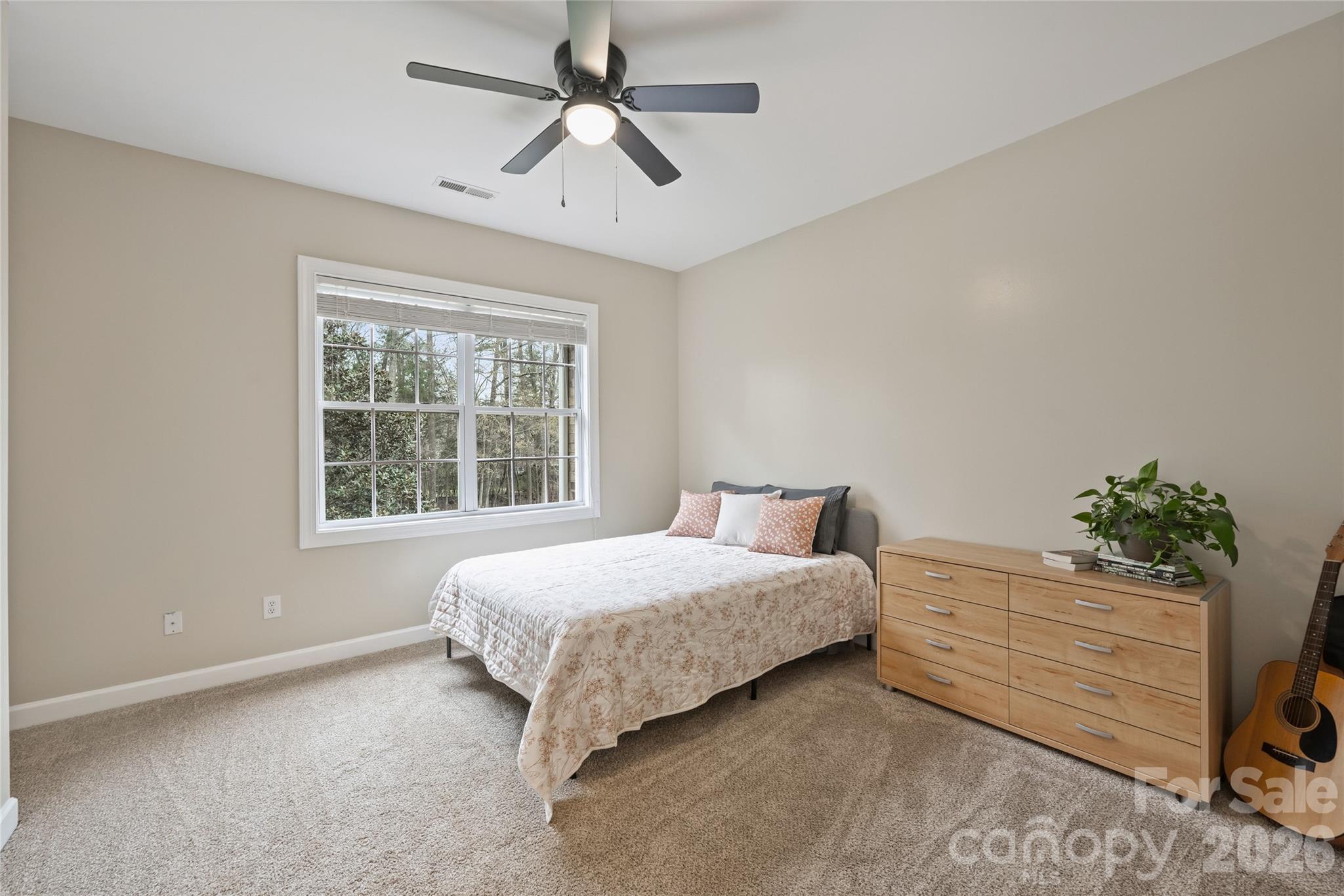 Hollister - Residential