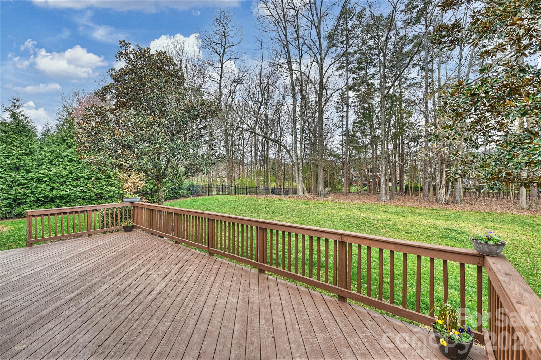 Hollister - Residential