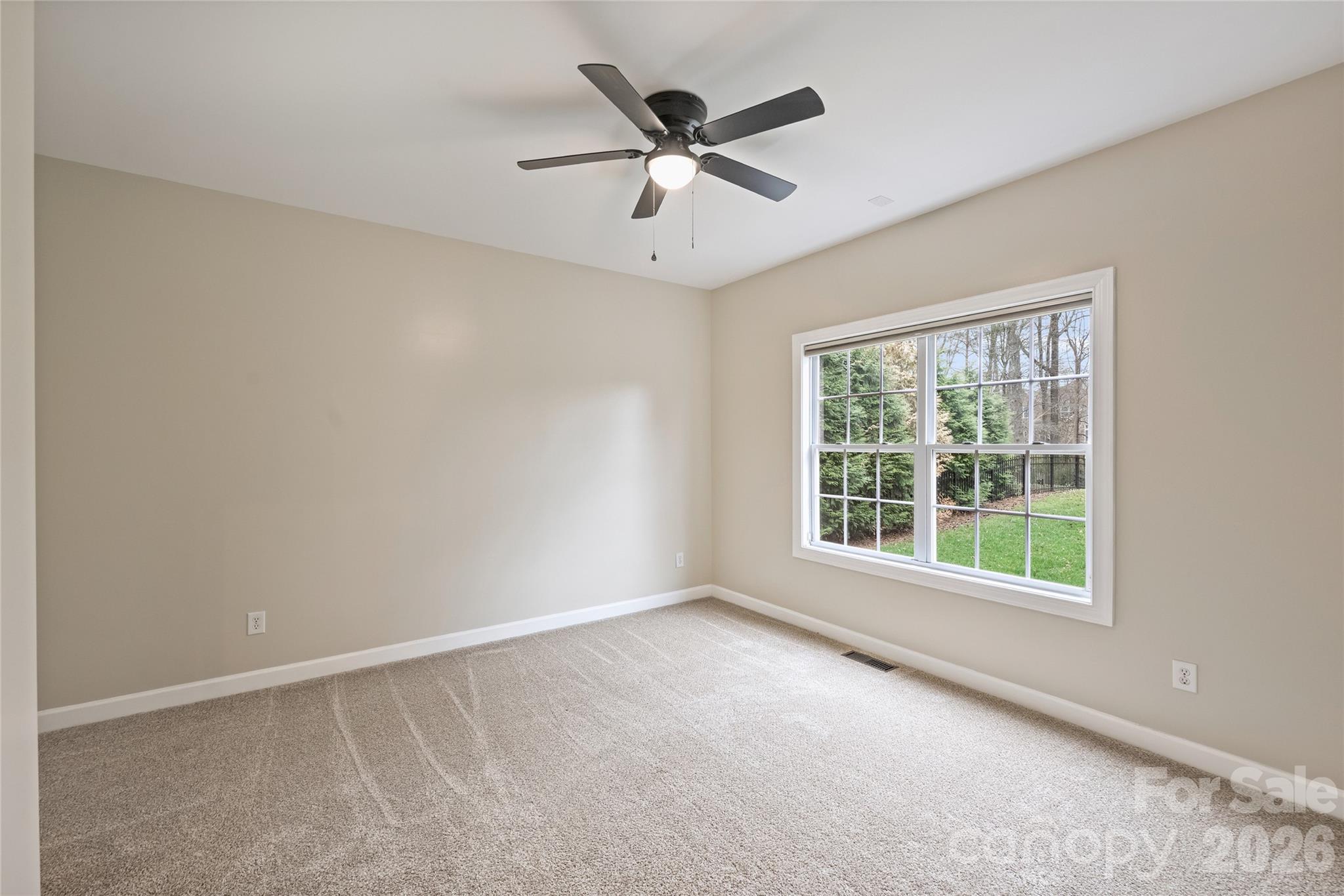 Hollister - Residential