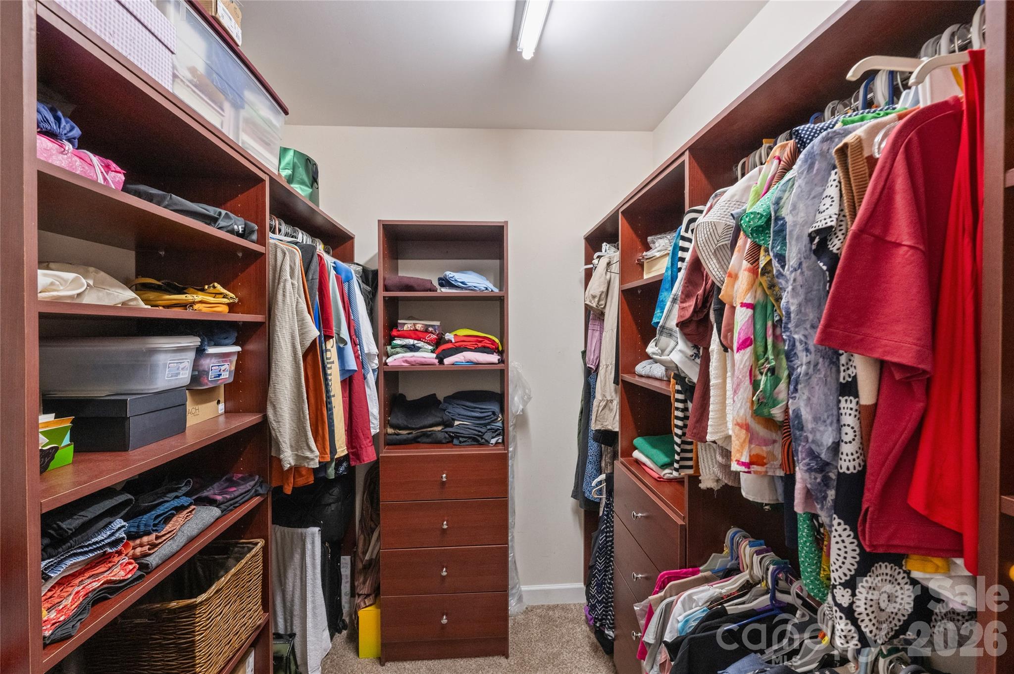 Hollister - Residential