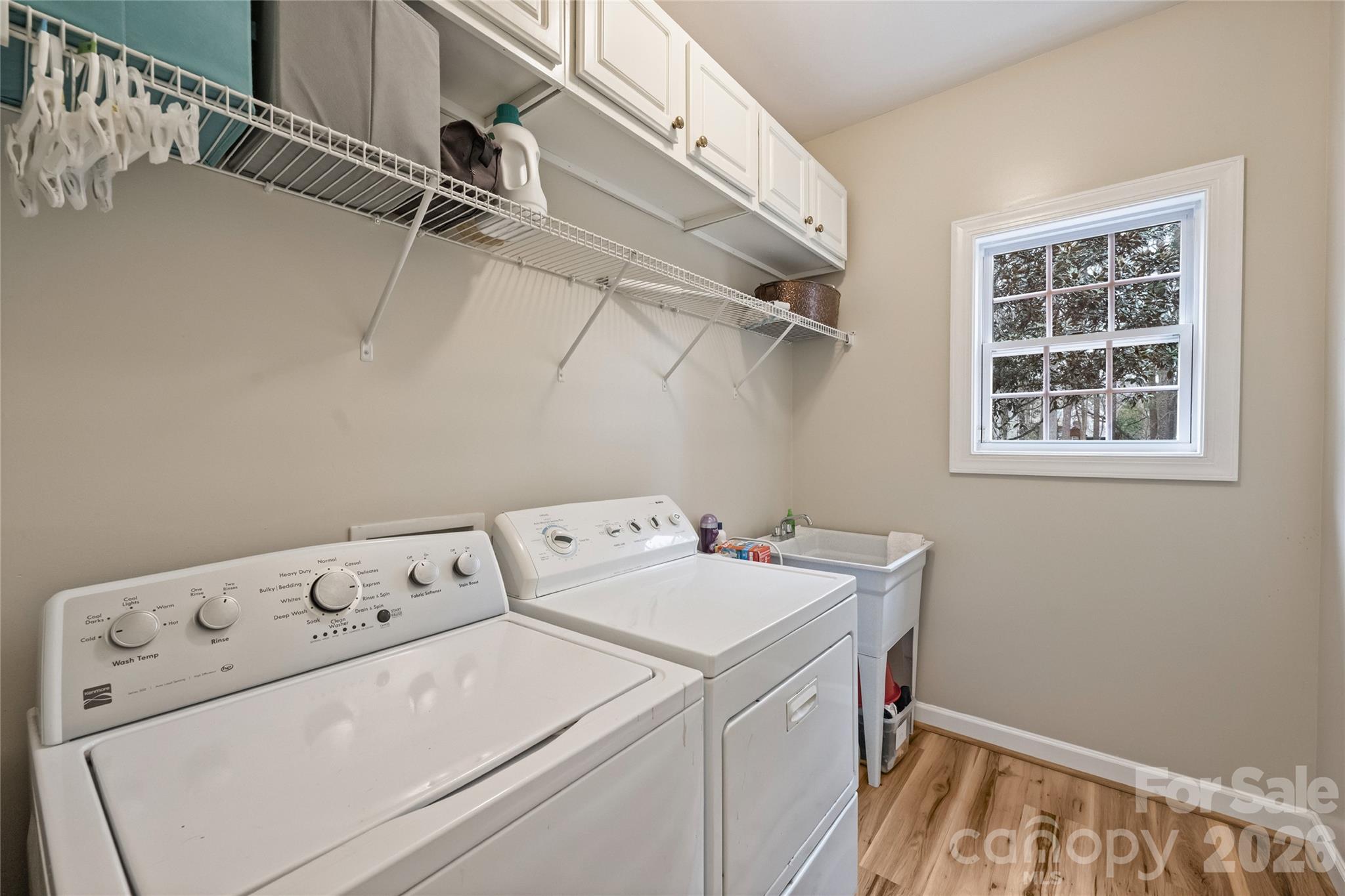 Hollister - Residential