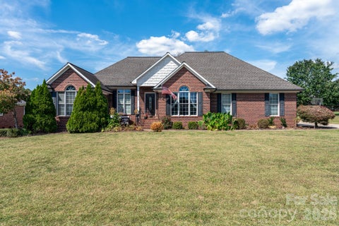 Photo of 2915 Woodfield Lane, Lincolnton, NC 28092 (MLS # 4432025)
