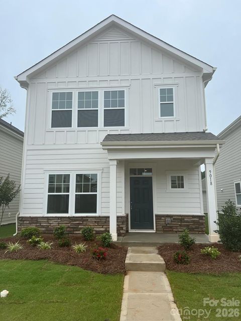 9018 Ramsford Court Charlotte NC 28227