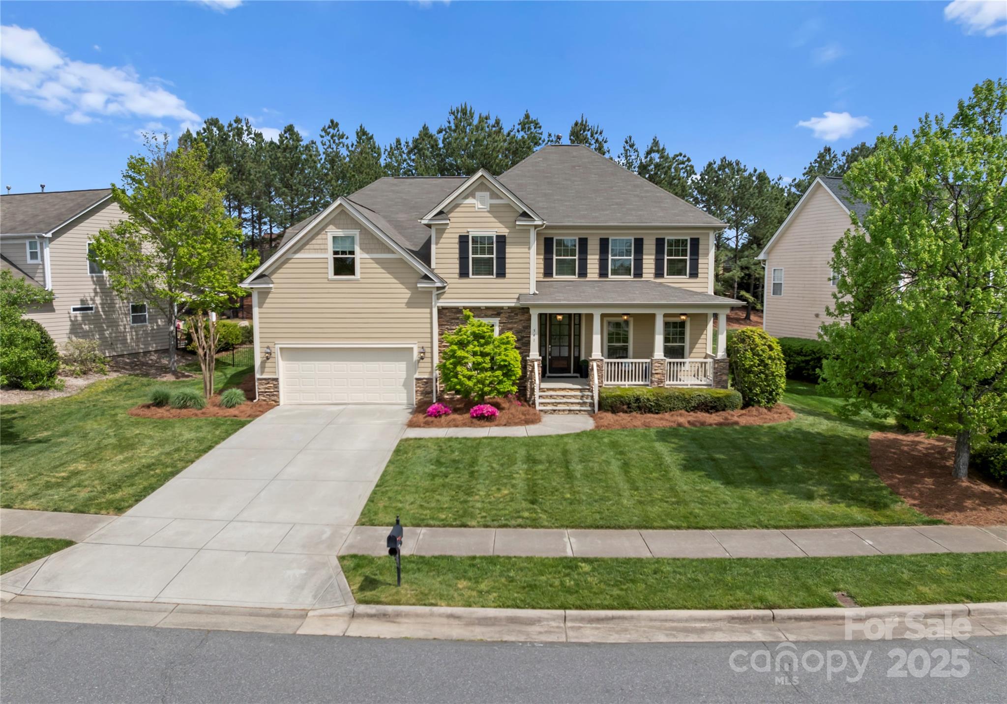 Winding Walk - Residential