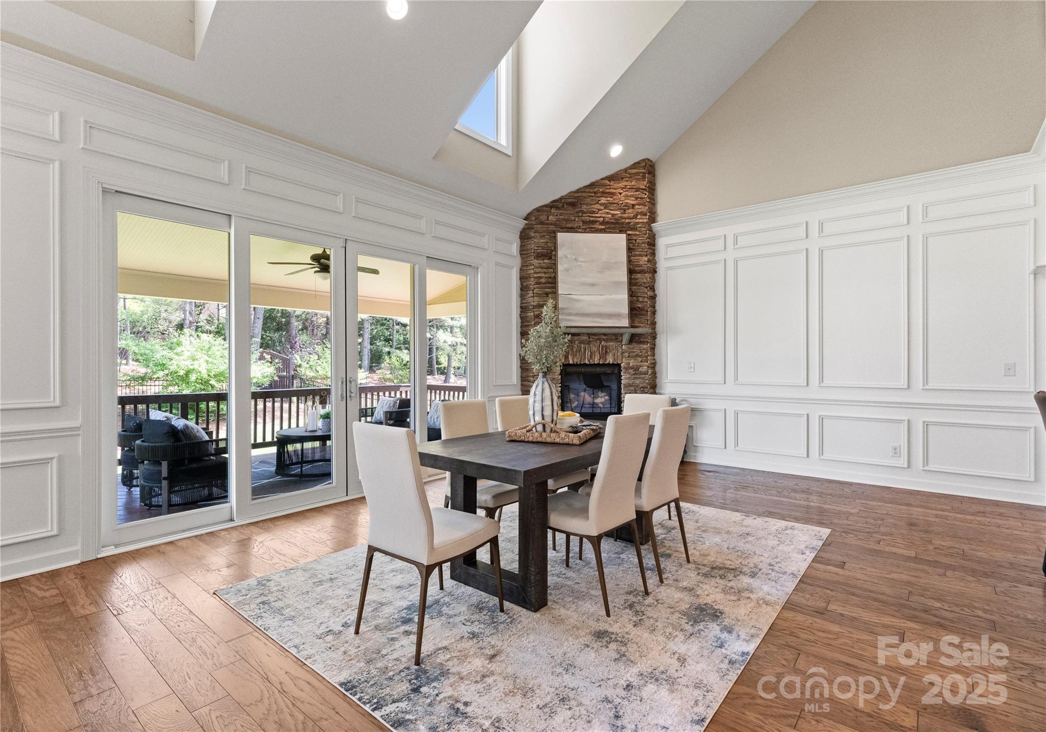 Winding Walk - Residential