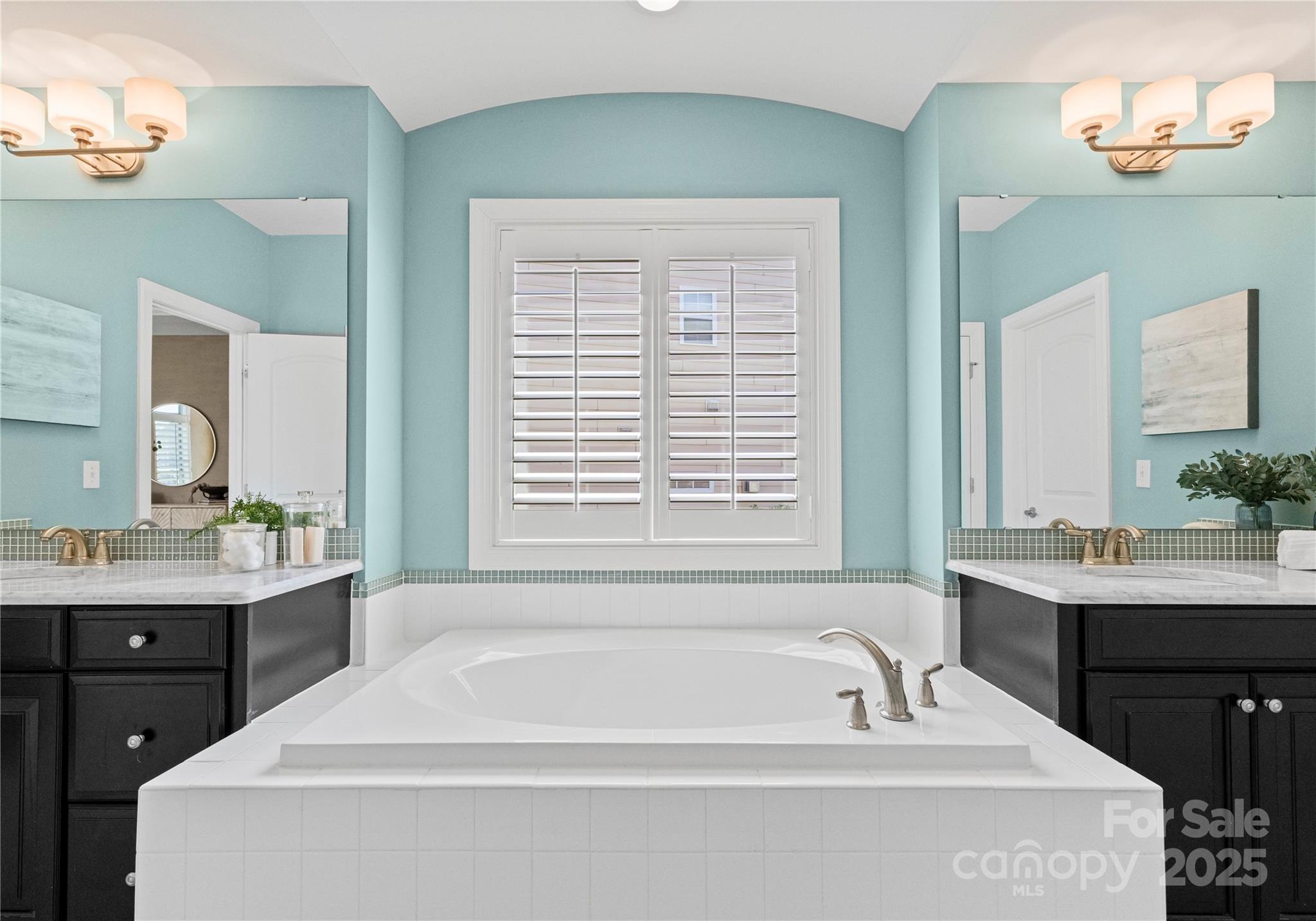 Winding Walk - Residential