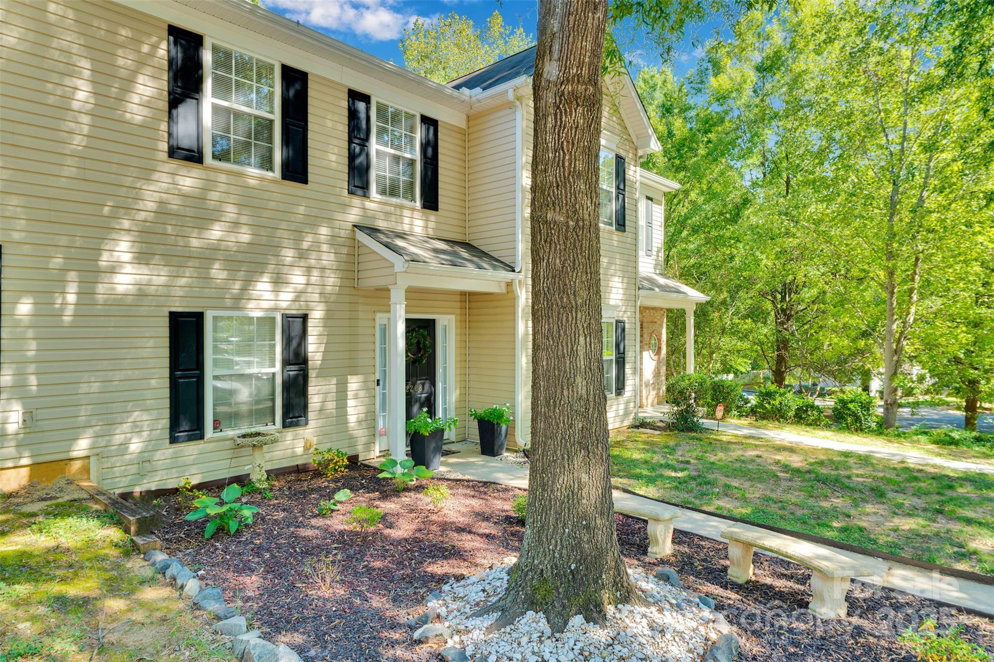 2208 Winthrop Chase Drive