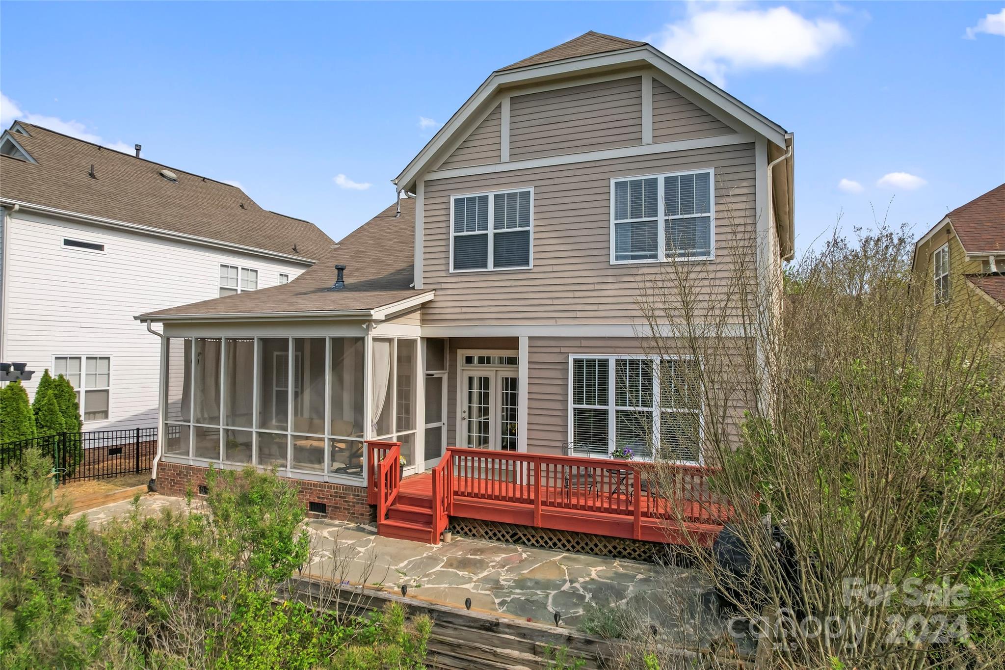 Lake Shore - Residential