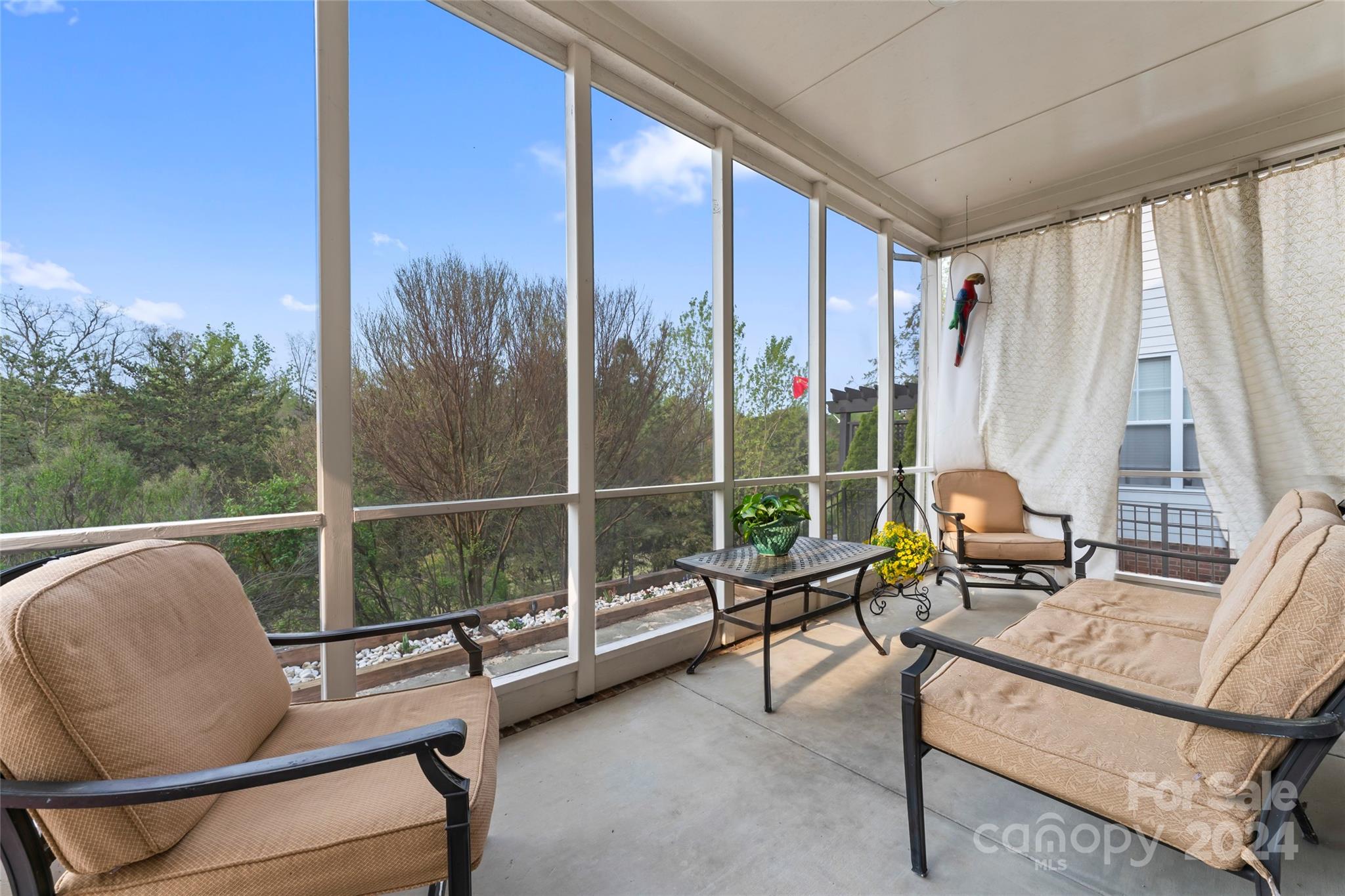 Lake Shore - Residential