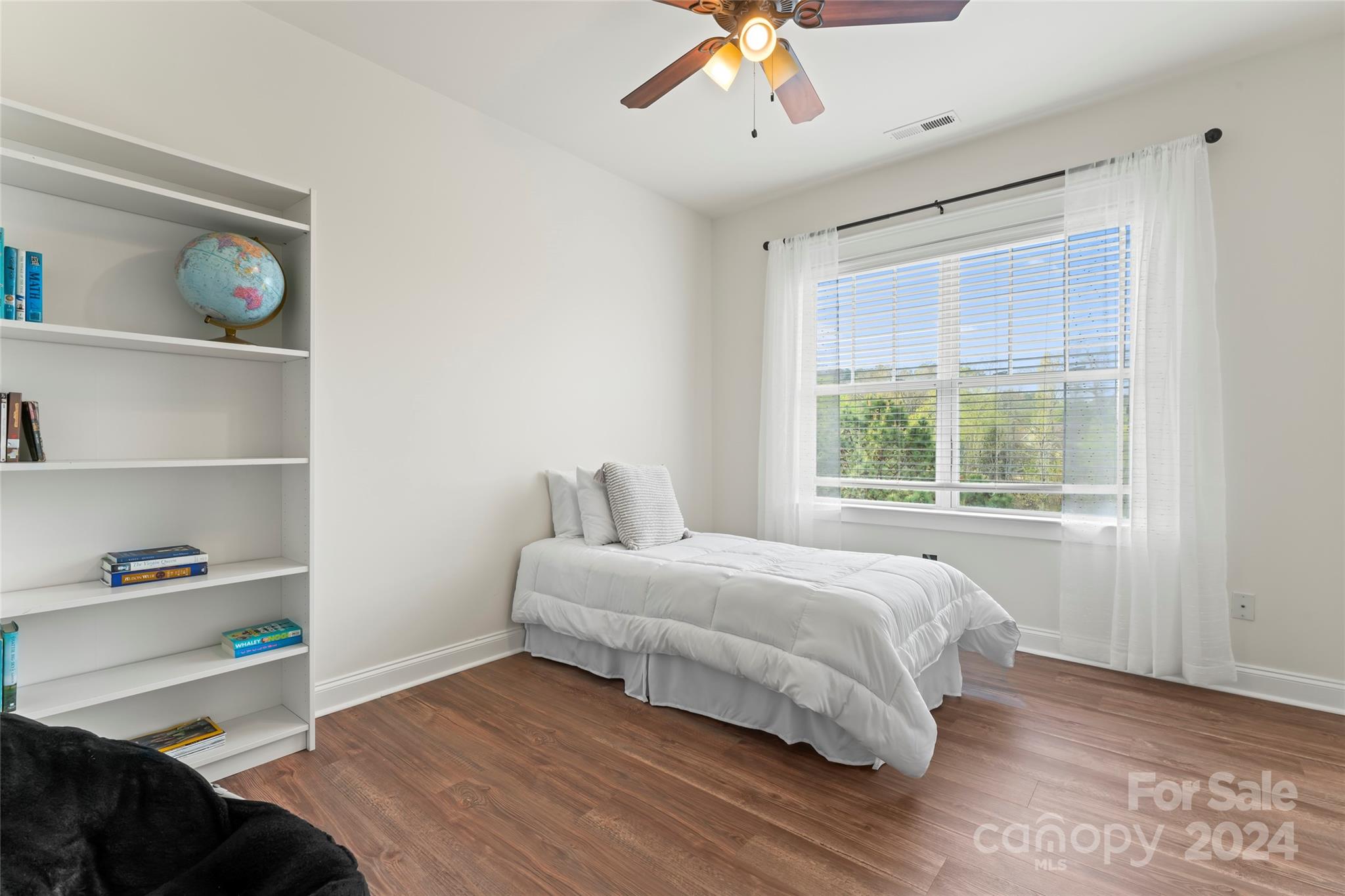 Lake Shore - Residential