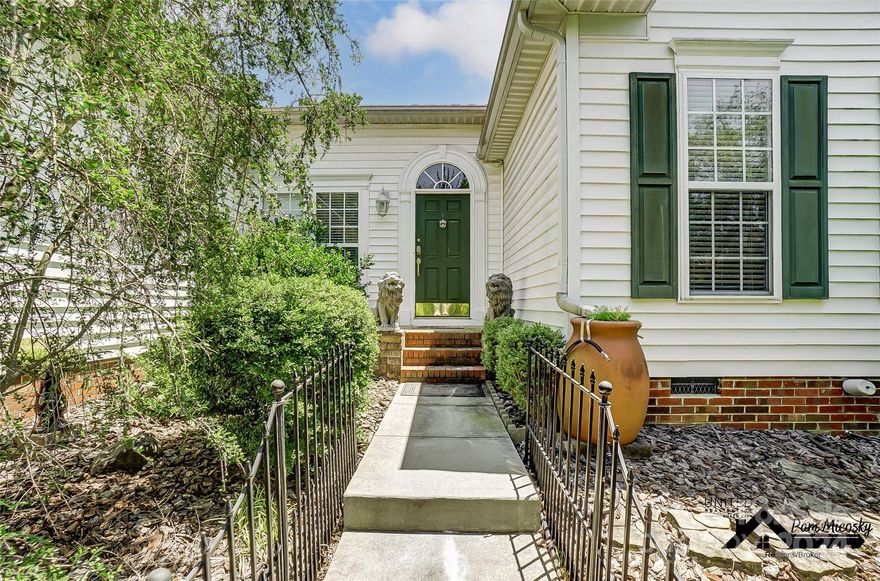 Back on the market - Buyer situation changed.
** MOTIVATED SELLER ** BRING ME AN OFFER!
This property is full of potential and just needs your love and attention to bring it to life! With a great layout featuring 3 bedrooms and 2 full baths, it's a fantastic opportunity in a great location.  With some care, the backyard could be a wonderful space for relaxation and enjoyment. Don't miss out—bring your offer today!

Washer and Dryer convey.

PLEASE NOTE: This is an estate sale and property is being sold AS-IS. Seller will make no repairs and would like a quick close.
