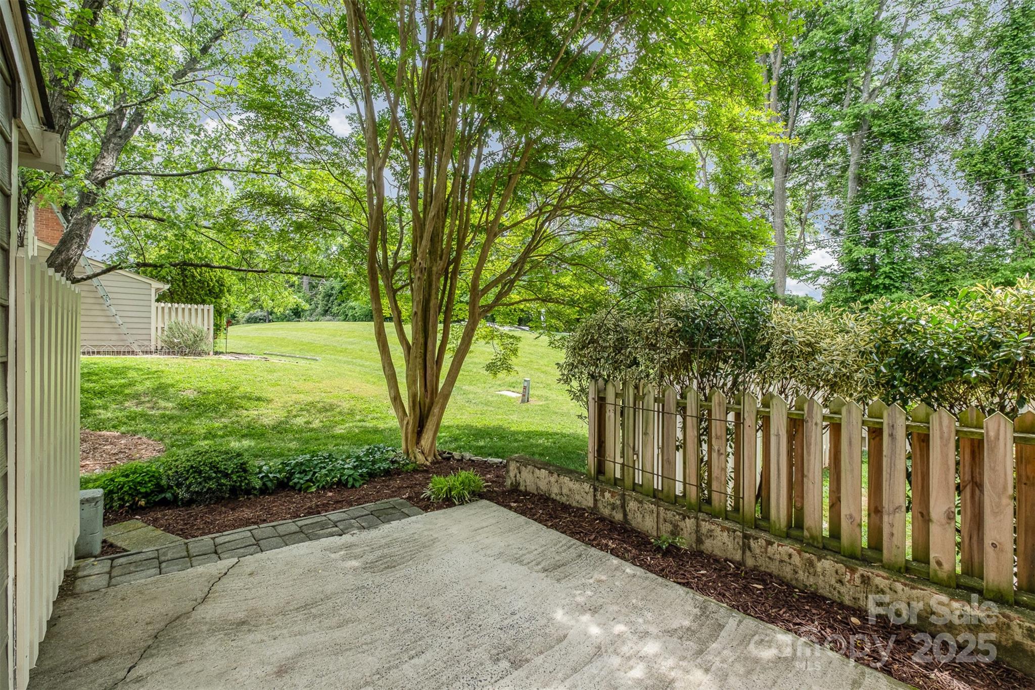 Thuringer Court - Residential