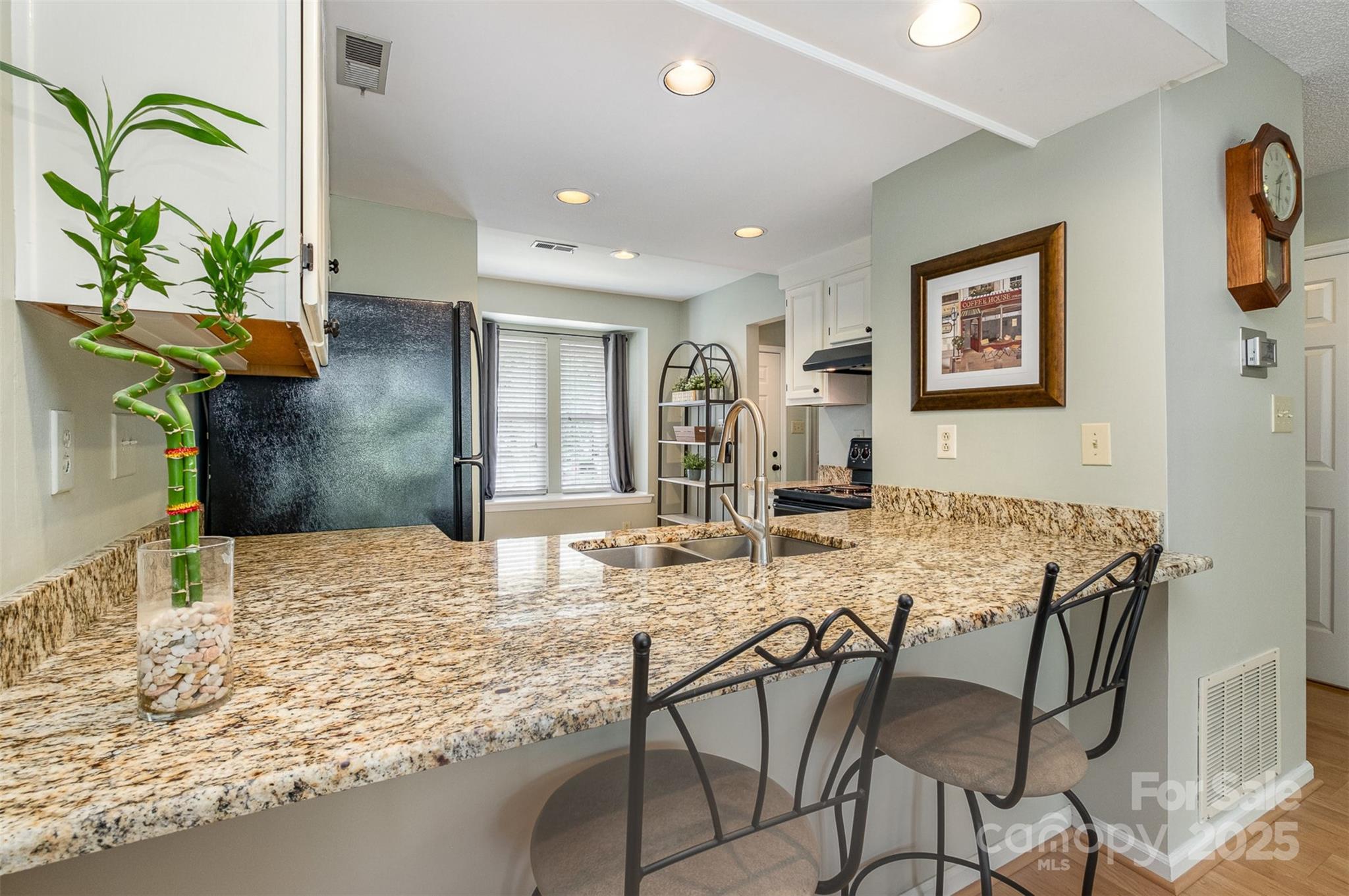 Thuringer Court - Residential